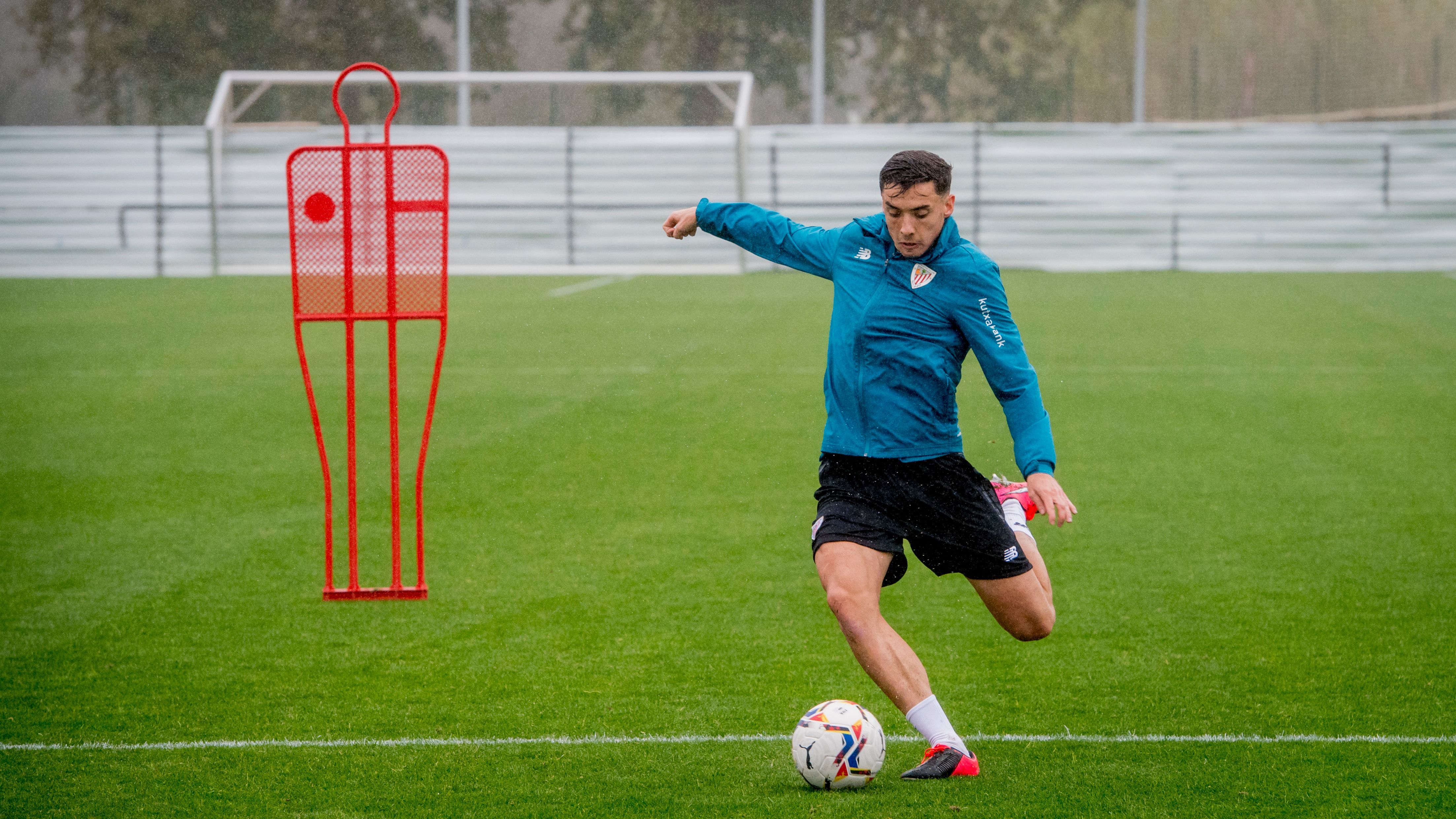  La clase de Oier Zarraga en el golpeo de pelota en Lezama.