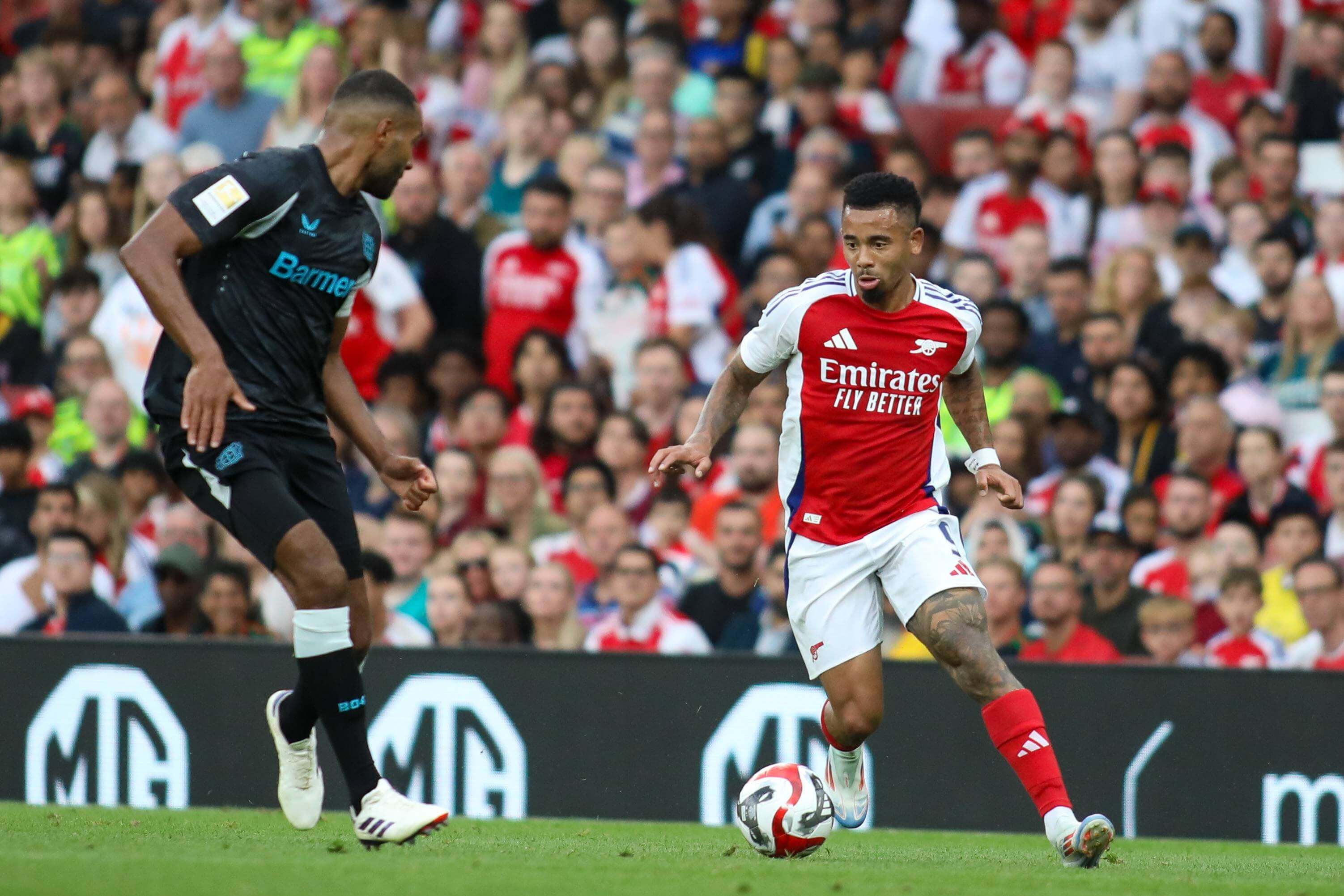 Gabriel Jesús jugando ante el Bayer Leverkusen (Cordon Press)