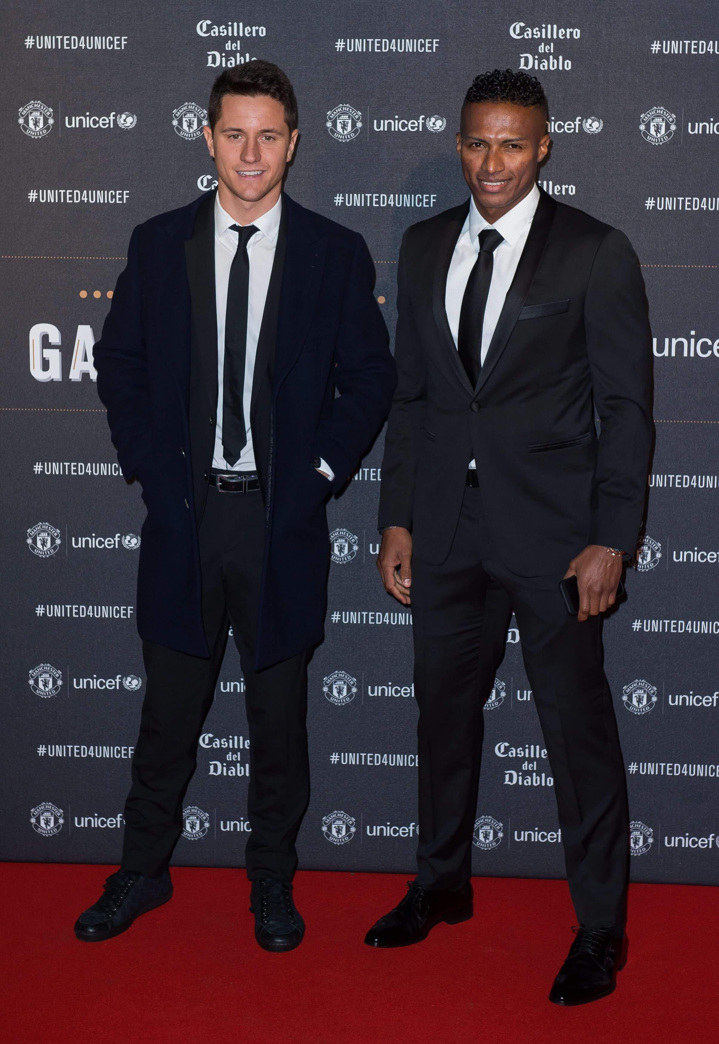  Ander Herrera y Antonio Valencia en un posado durante su época en el Manchester United. (Foto: Cor
