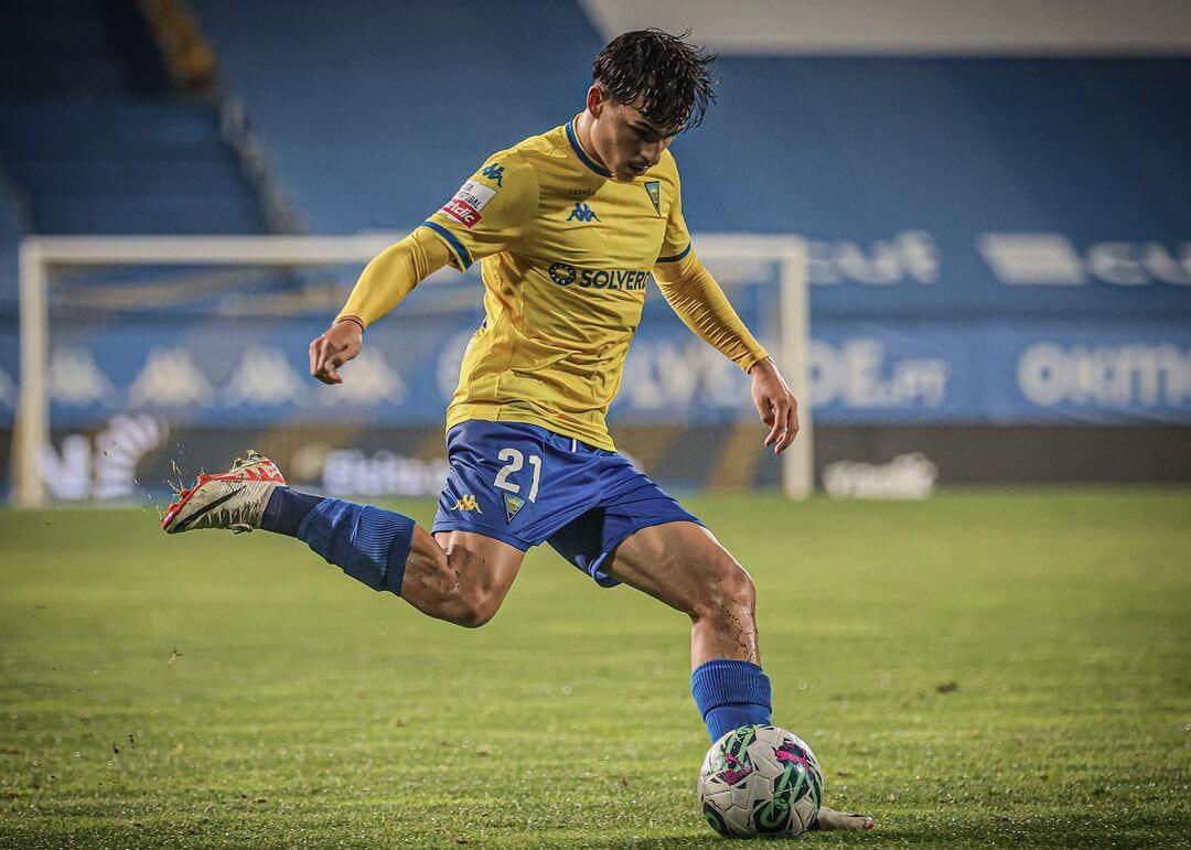  Rodrigo Gomes, durante un partido con el Estoril.