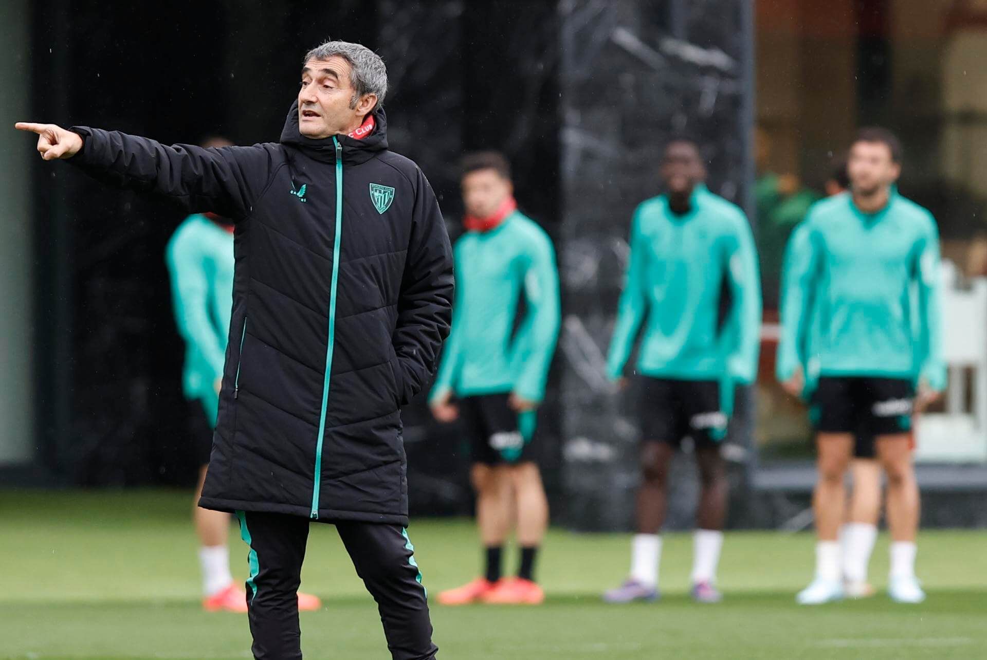  Ernesto Valverde, en un entrenamiento del Athletic.