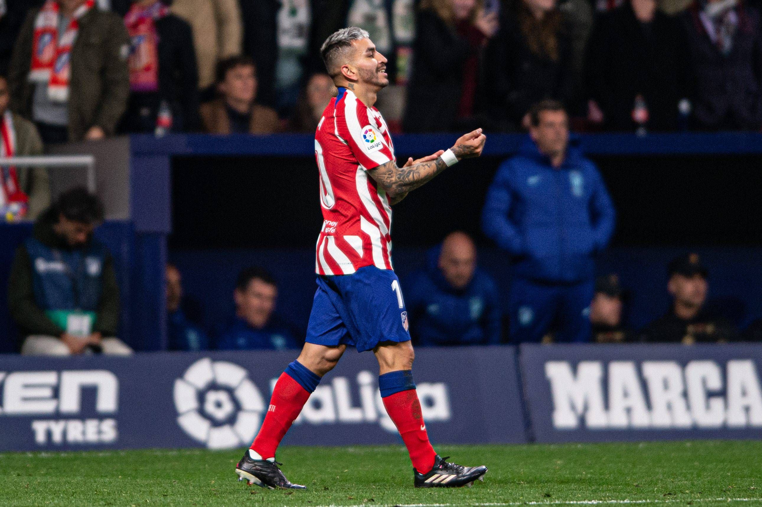  Ángel Correa celebra su gol en el Atlético de Madrid-Betis.
