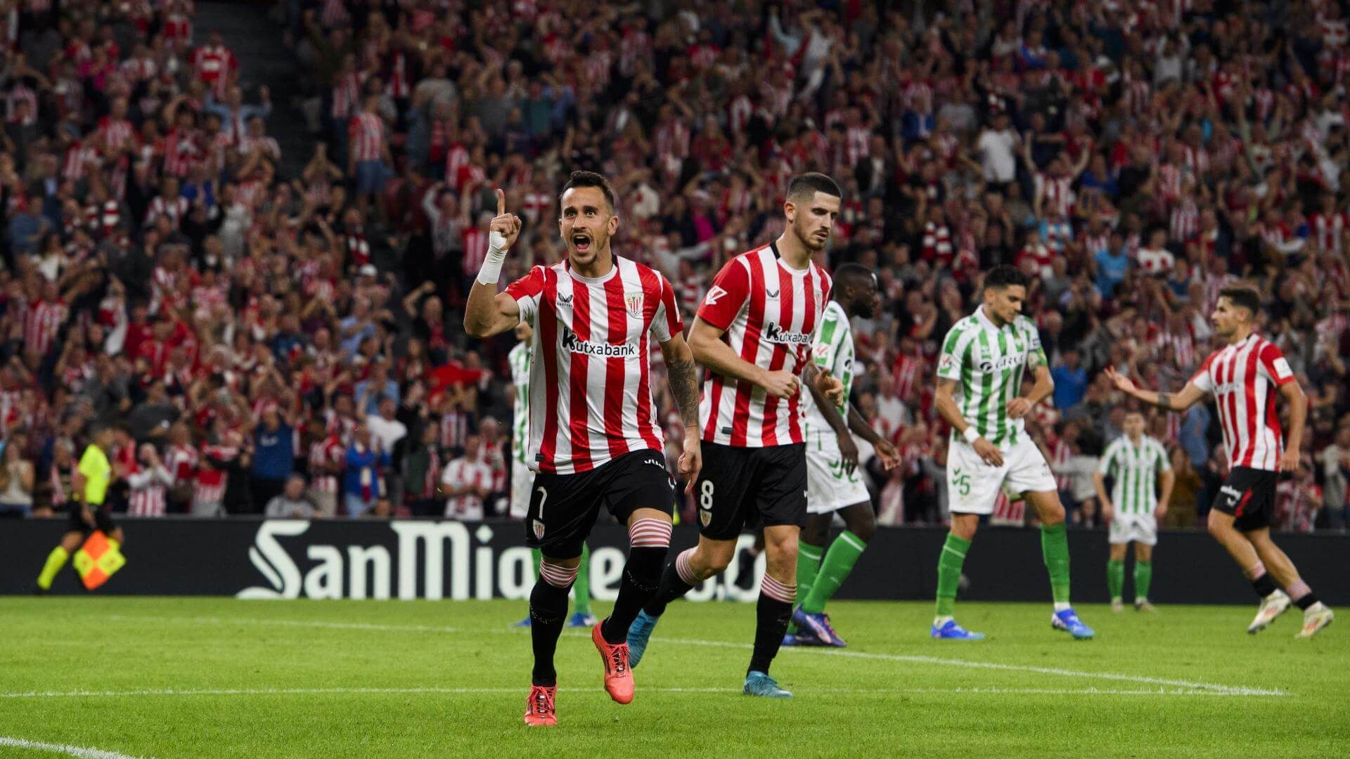 Gol de Alex Berenguer ante el Betis en San Mamés.