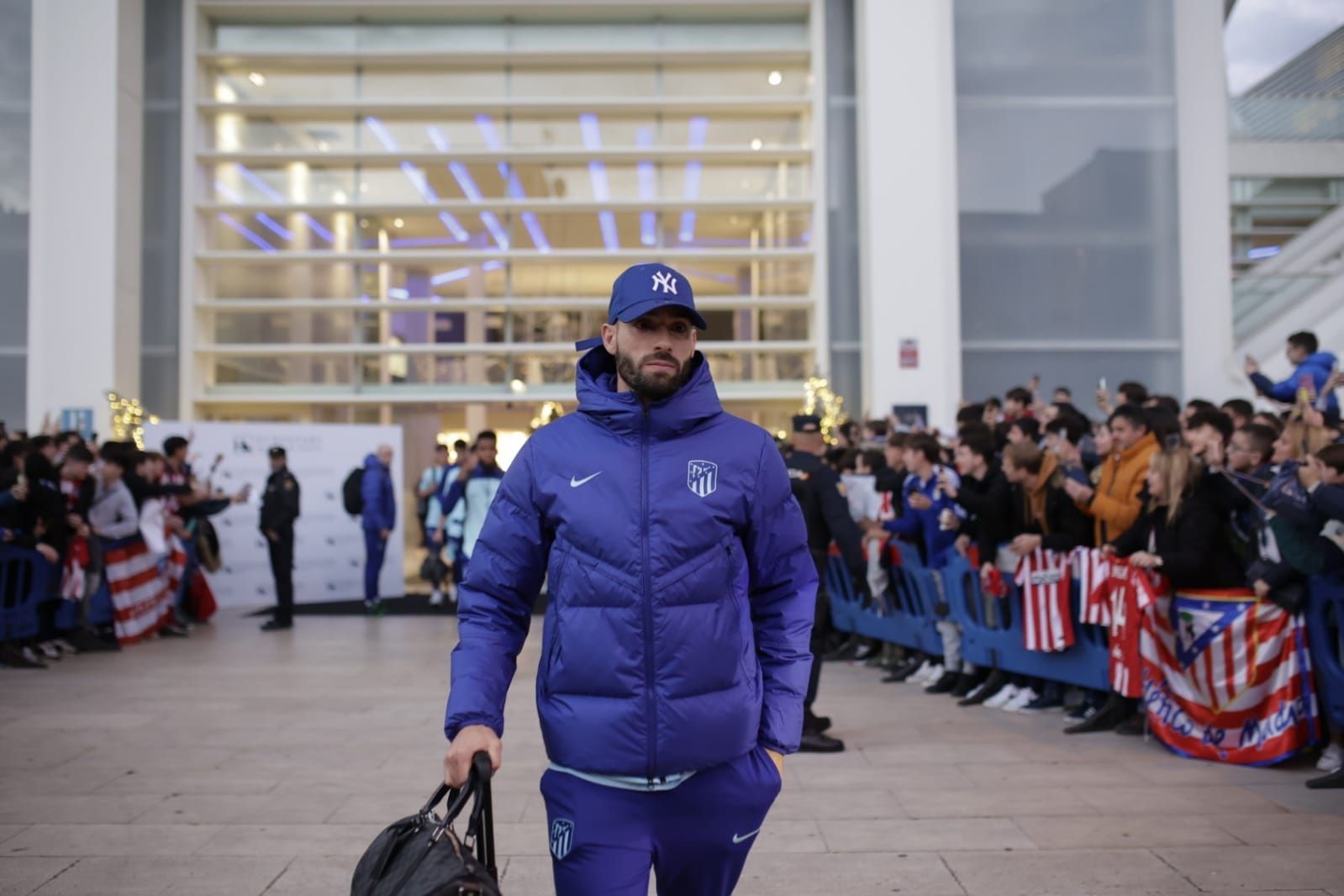  Carrasco, en un viaje del Atlético de Madrid.