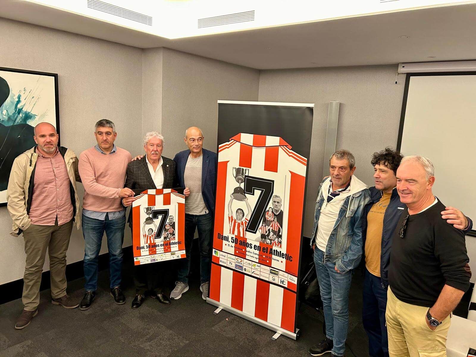 Presentación del Homenaje a Dani, leyenda del Athletic Club, que tiene lugar hoy en el Teatro Campos de Bilbao.