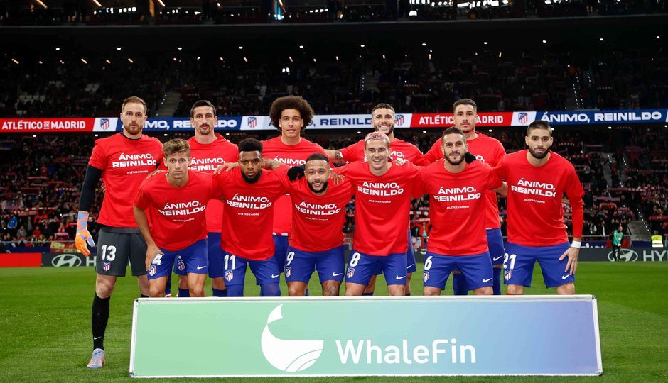  El once del Atlético de Madrid ante el Sevilla, con mensaje a Reinildo.