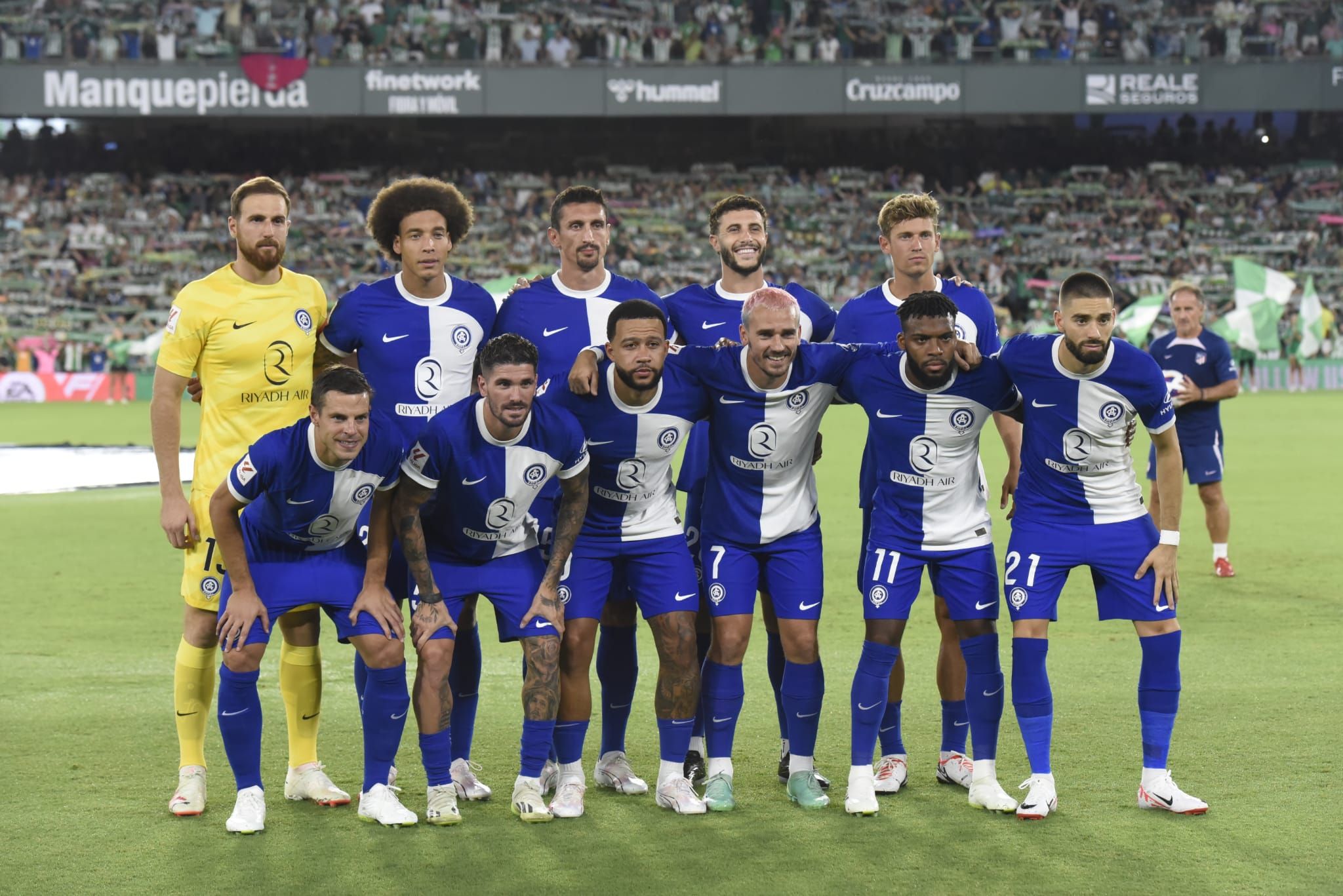  El once del Atlético de Madrid en el Villamarín.