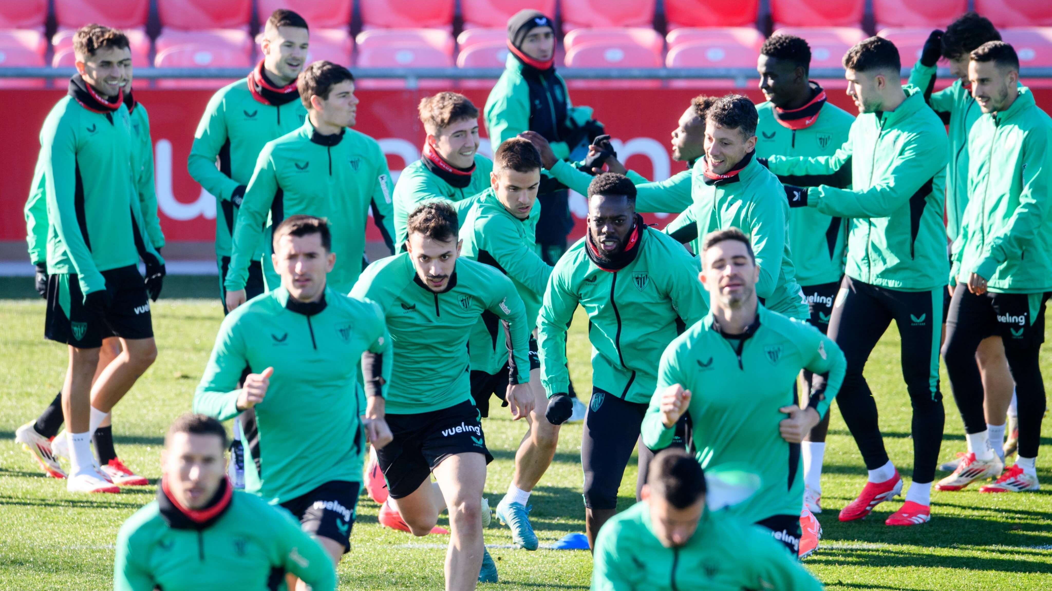  La plantilla de Ernesto Valverde se esfuerza a tope entrenando en Lezama; toca otra semana con dos partidos por delante.