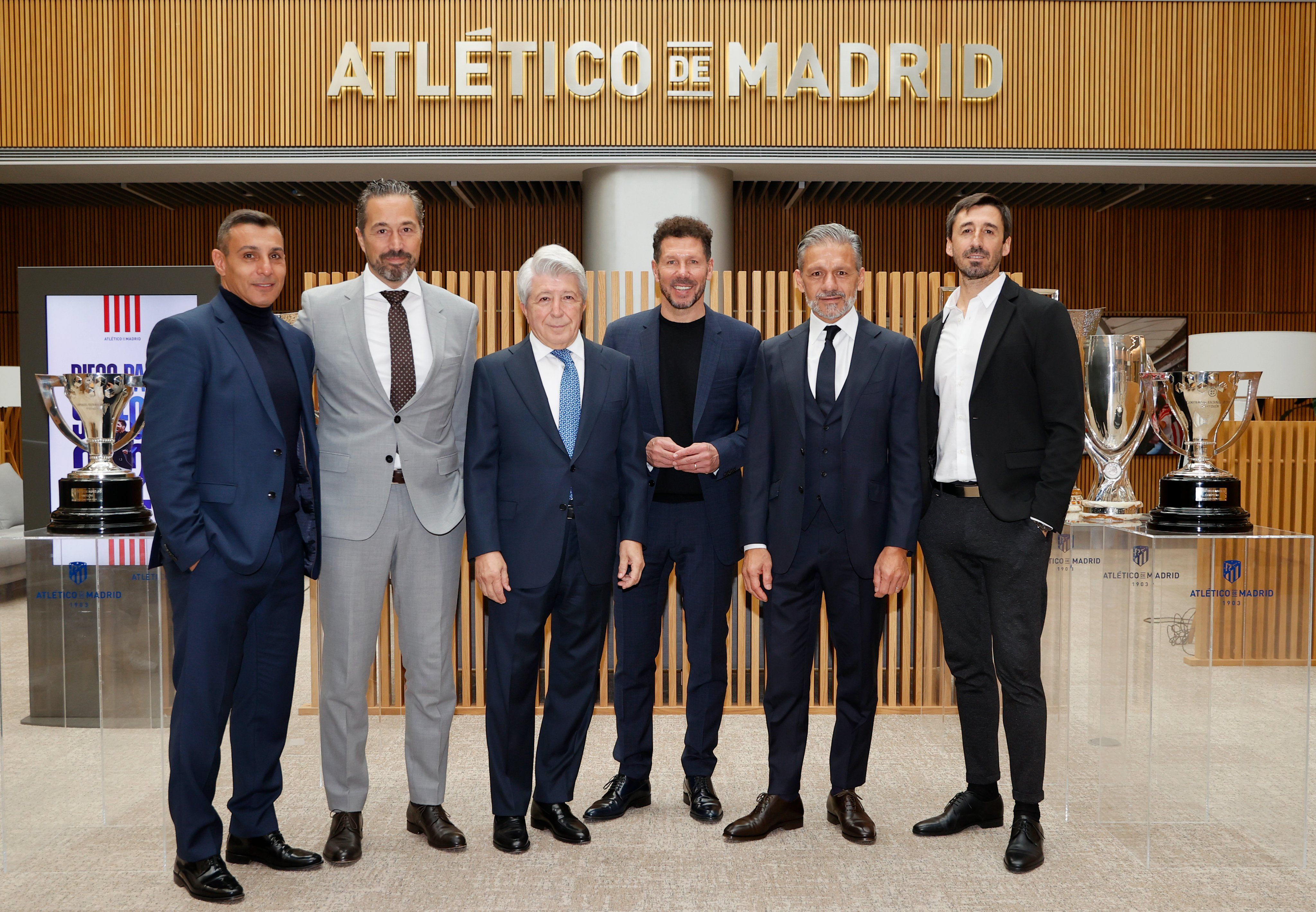 Simeone y Cerezo, con el cuerpo técnico del Cholo en el Metropolitano y sin el Profe Ortega.