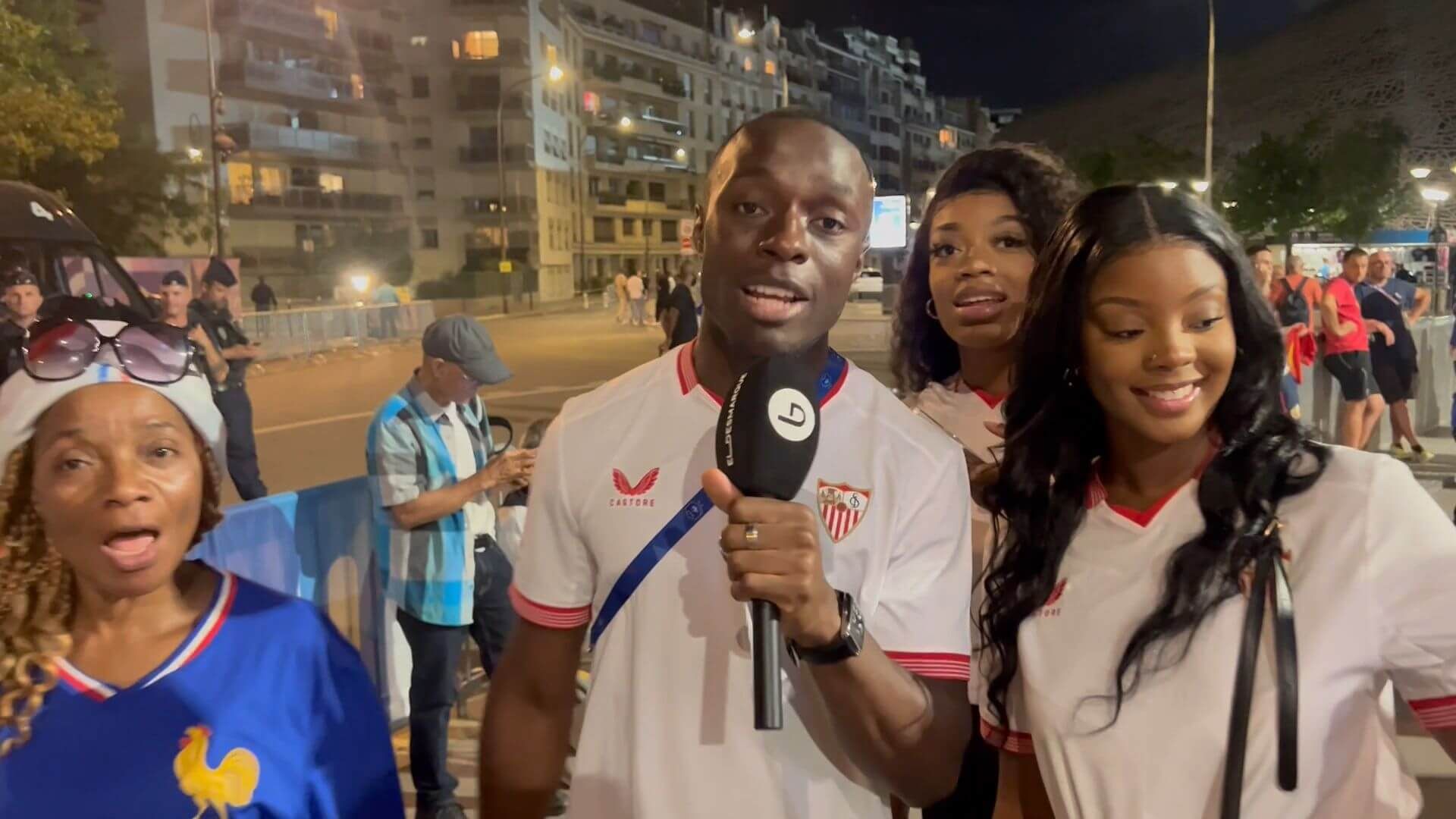 Familiares y amigos de Badé tras la final olímpica