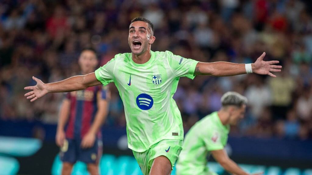  Ferran Torres celebra su gol ante el Levante (Cordon Press)