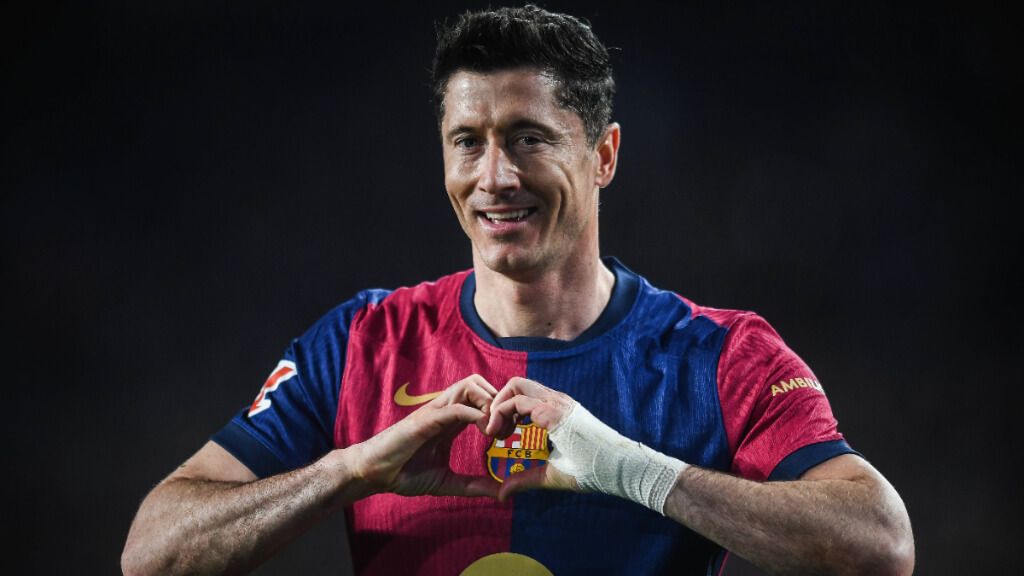  Lewandowski celebra su gol ante el Rayo Vallecano (Cordon Press)