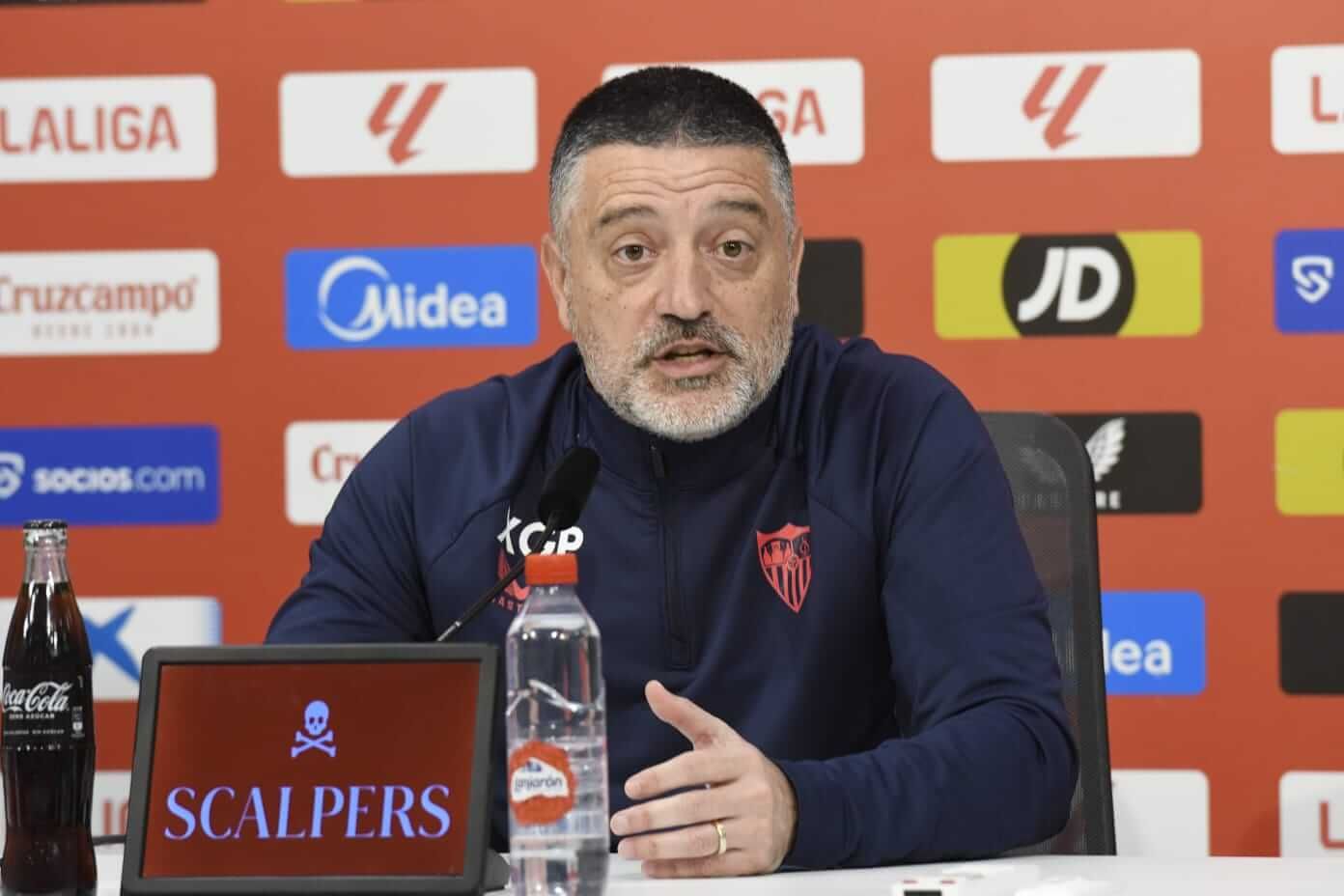  García Pimienta, en la rueda de prensa previa al partido ante el Athletic Club (Foto: Kiko Hurtado