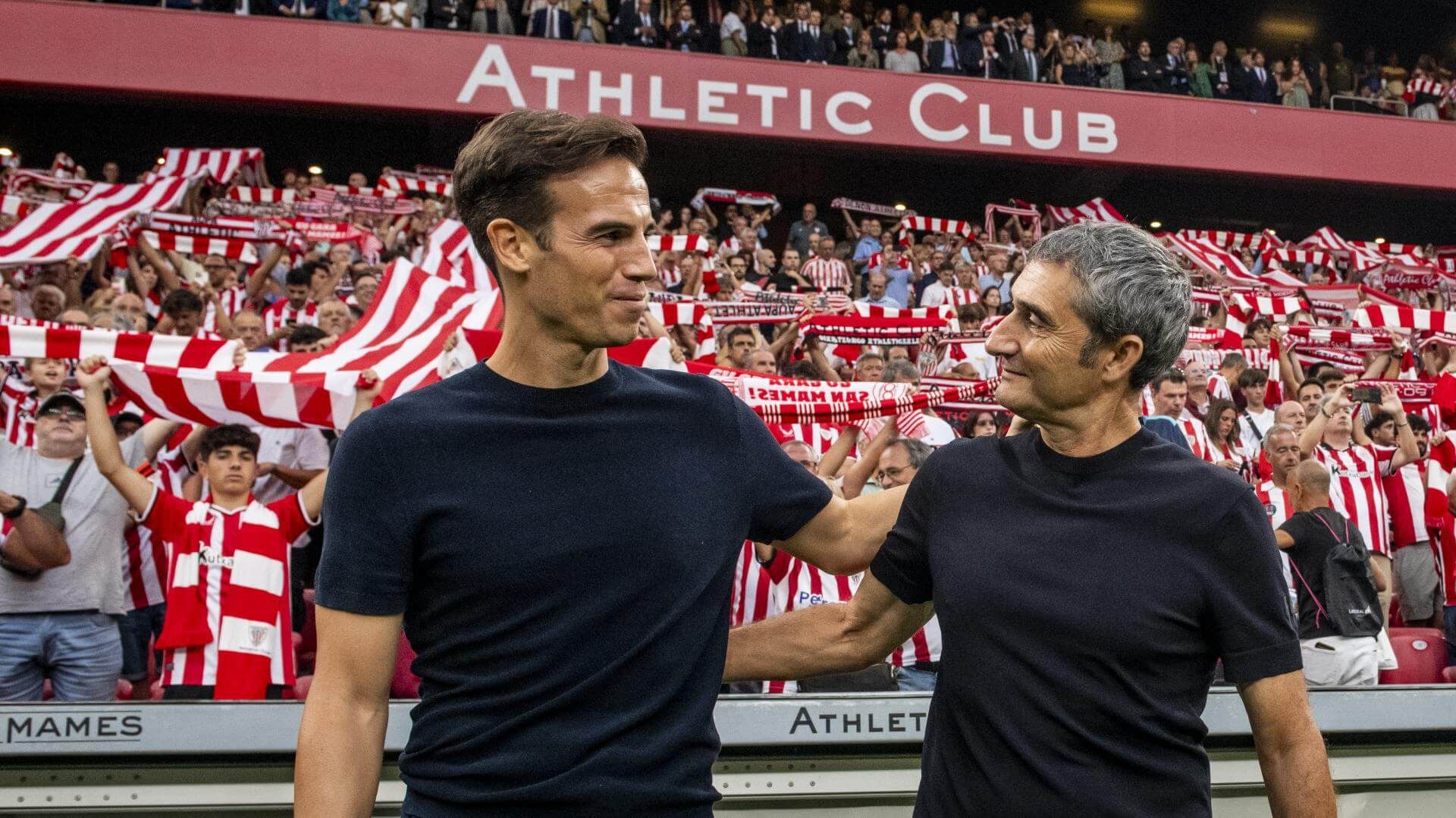  Iñigo Pérez y Ernesto Valverde se saludan en San Mamés.