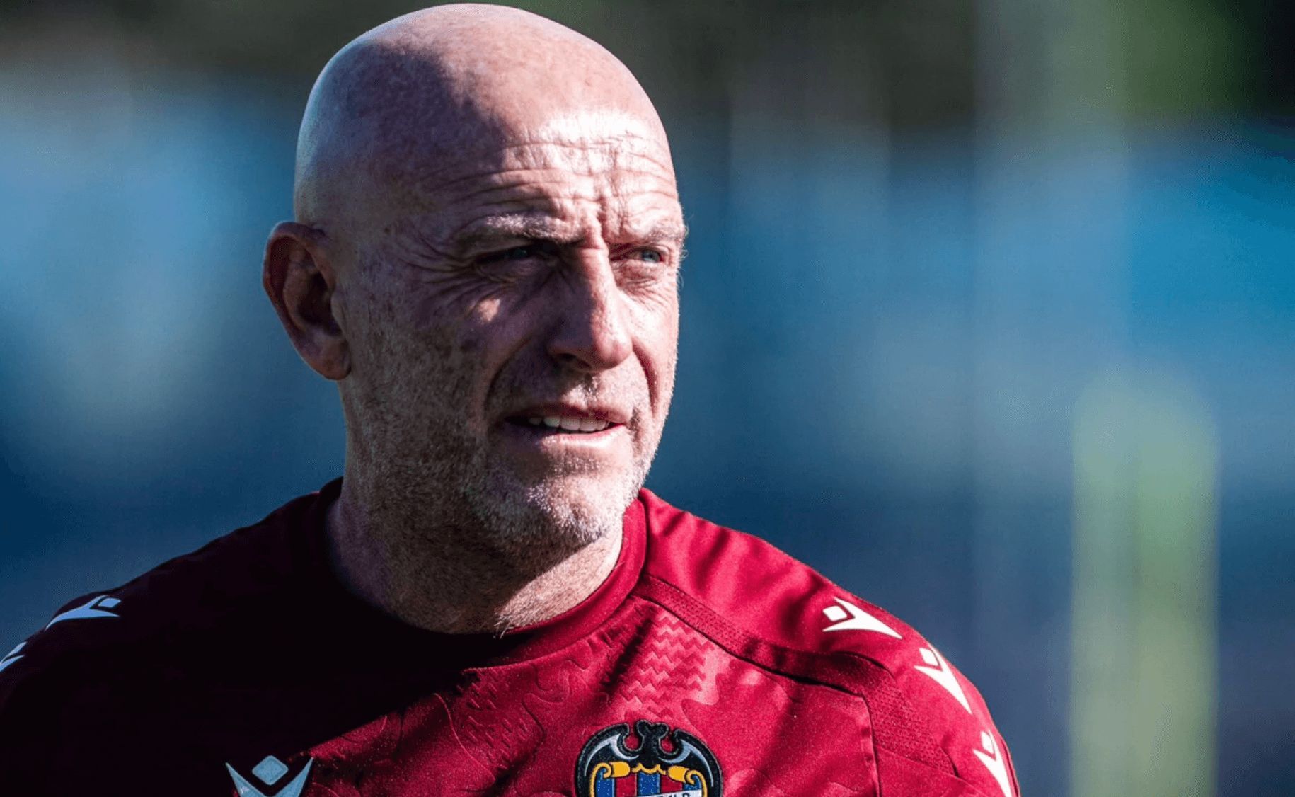  Julián Calero, en un entrenamiento con el Levante.