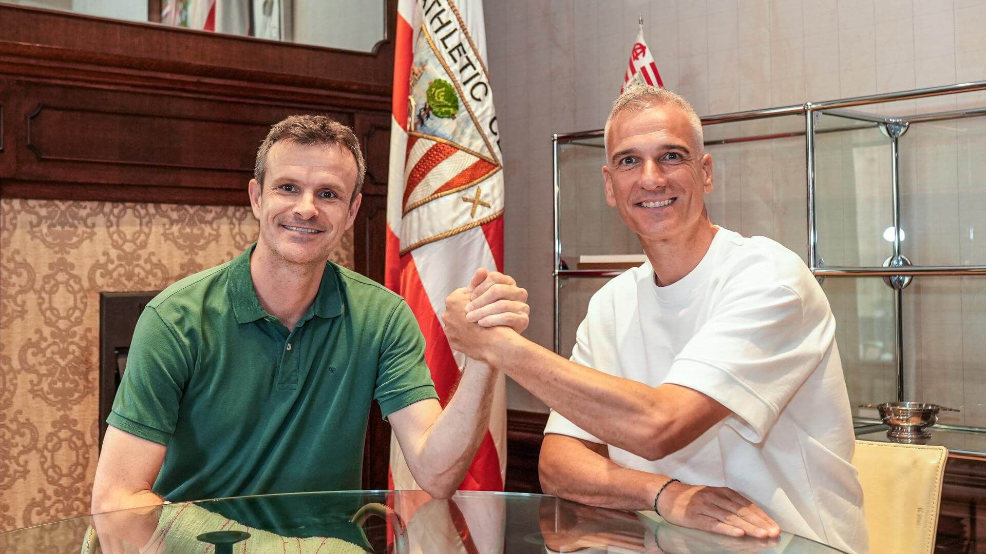  Jon Uriarte y Javi Lerga, nuevo entrenador del primer equipo femenino del Athletic Club.