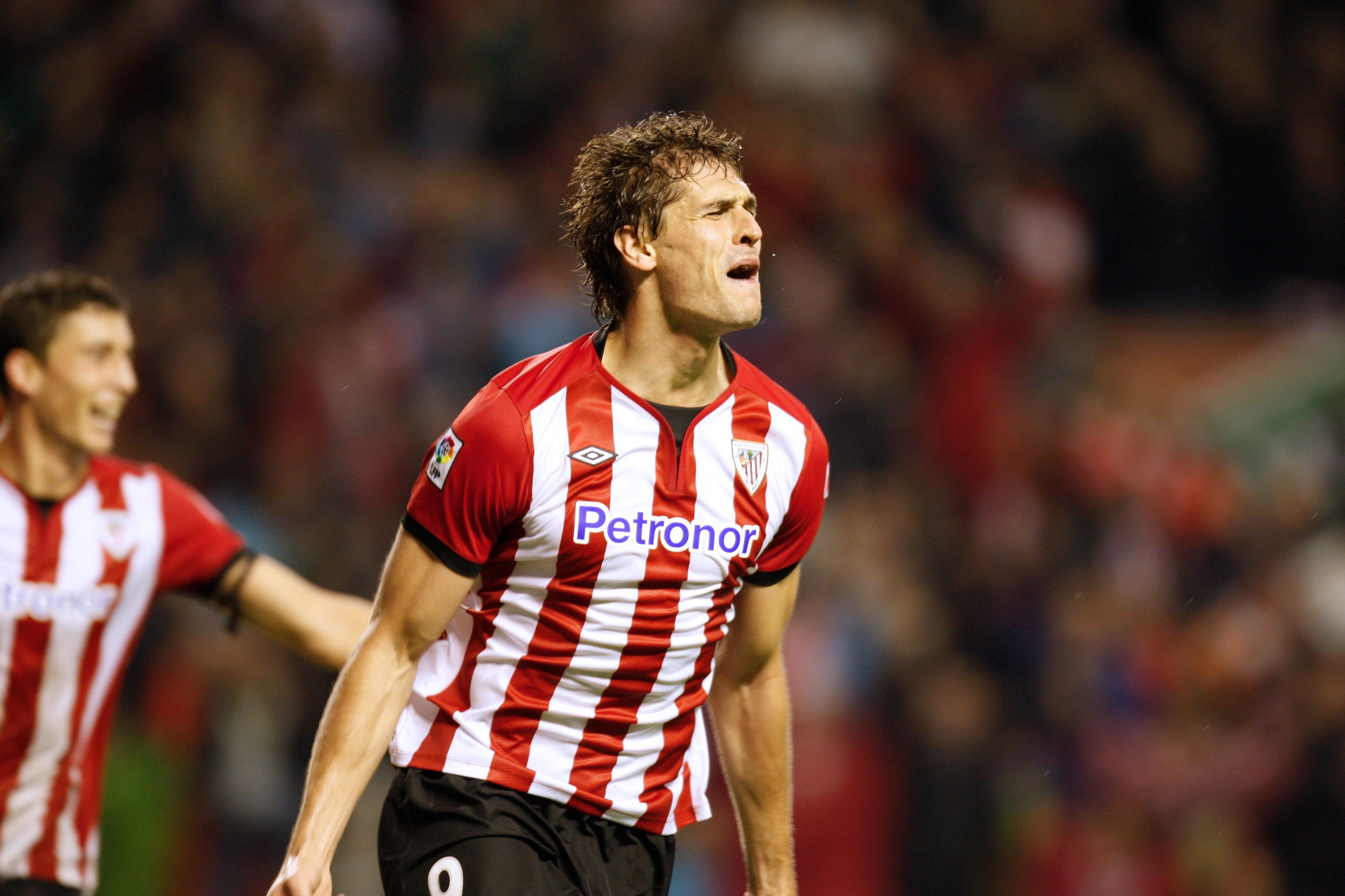 Fernando Llorente celebra un gol con el Athletic.