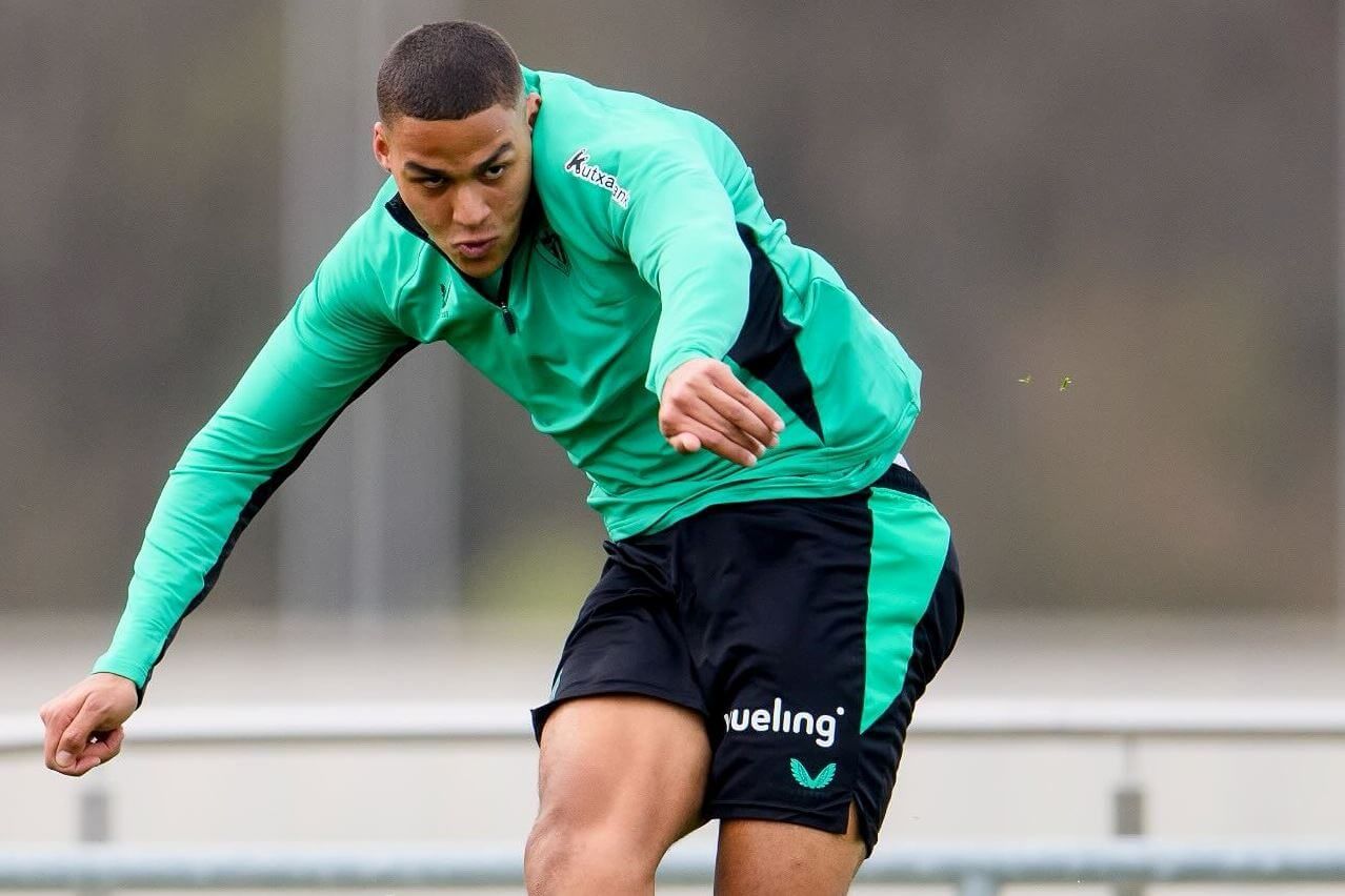  Maroan Sannadi, entrenando en Lezama.