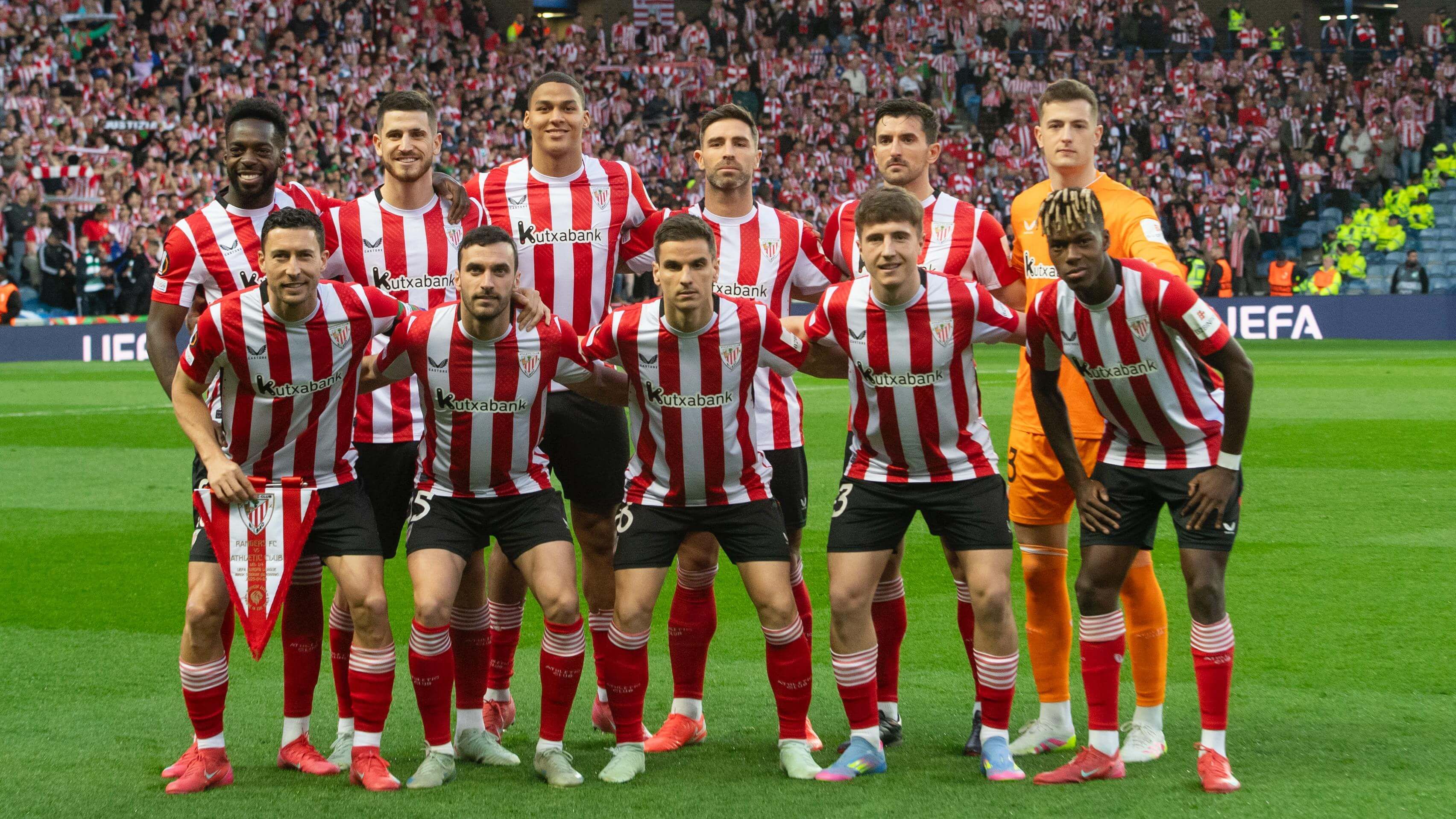 Este es el once que sacaba Ernesto Valverde ante el Rangers en Ibrox.