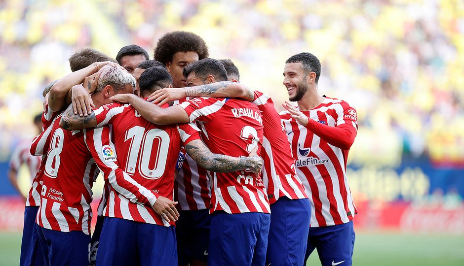  Los jugadores del Atlético celebran el gol de Correa al Villarreal.