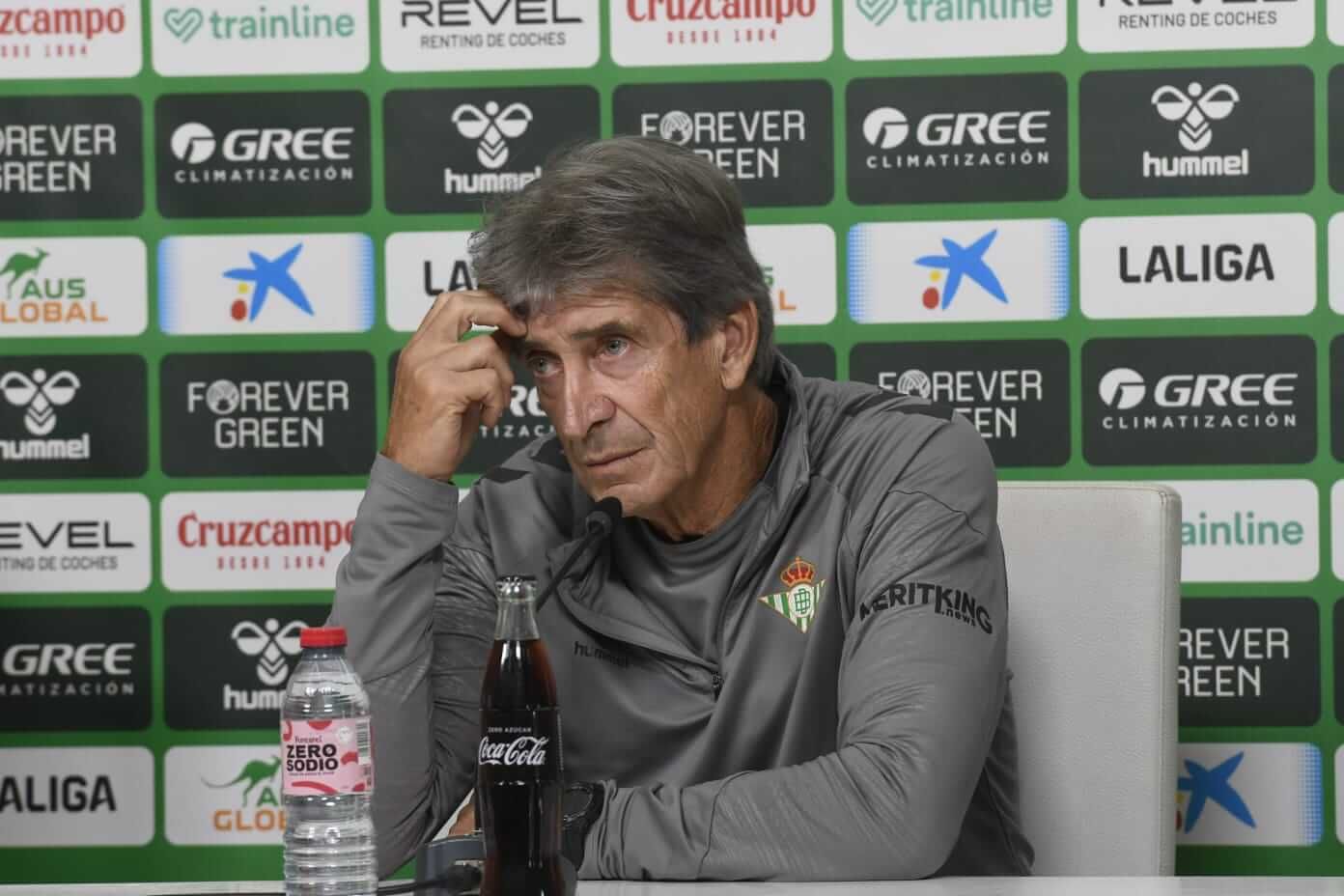  Pellegrini, en la sala de prensa de la Ciudad Deportiva