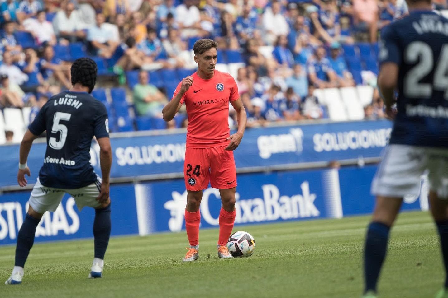 Debut de Alex Petxarroman, cedido por el Athletic, en el Andorra de Gerard Piqué.