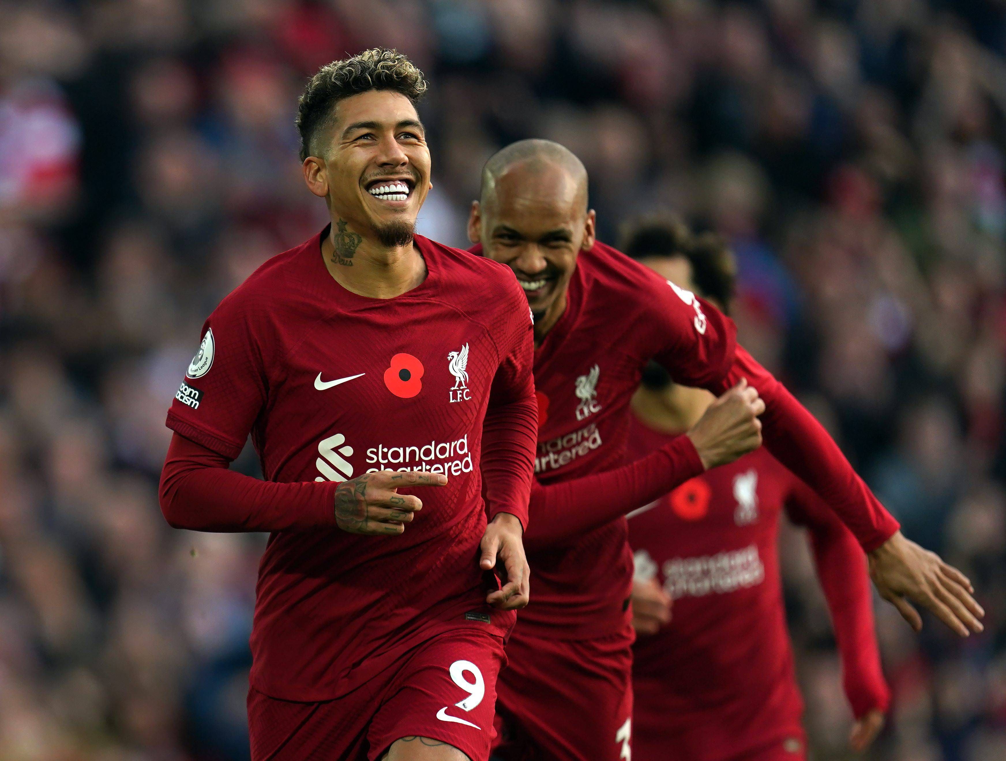 Roberto Firmino, celebrando un gol con el Liverpool.
