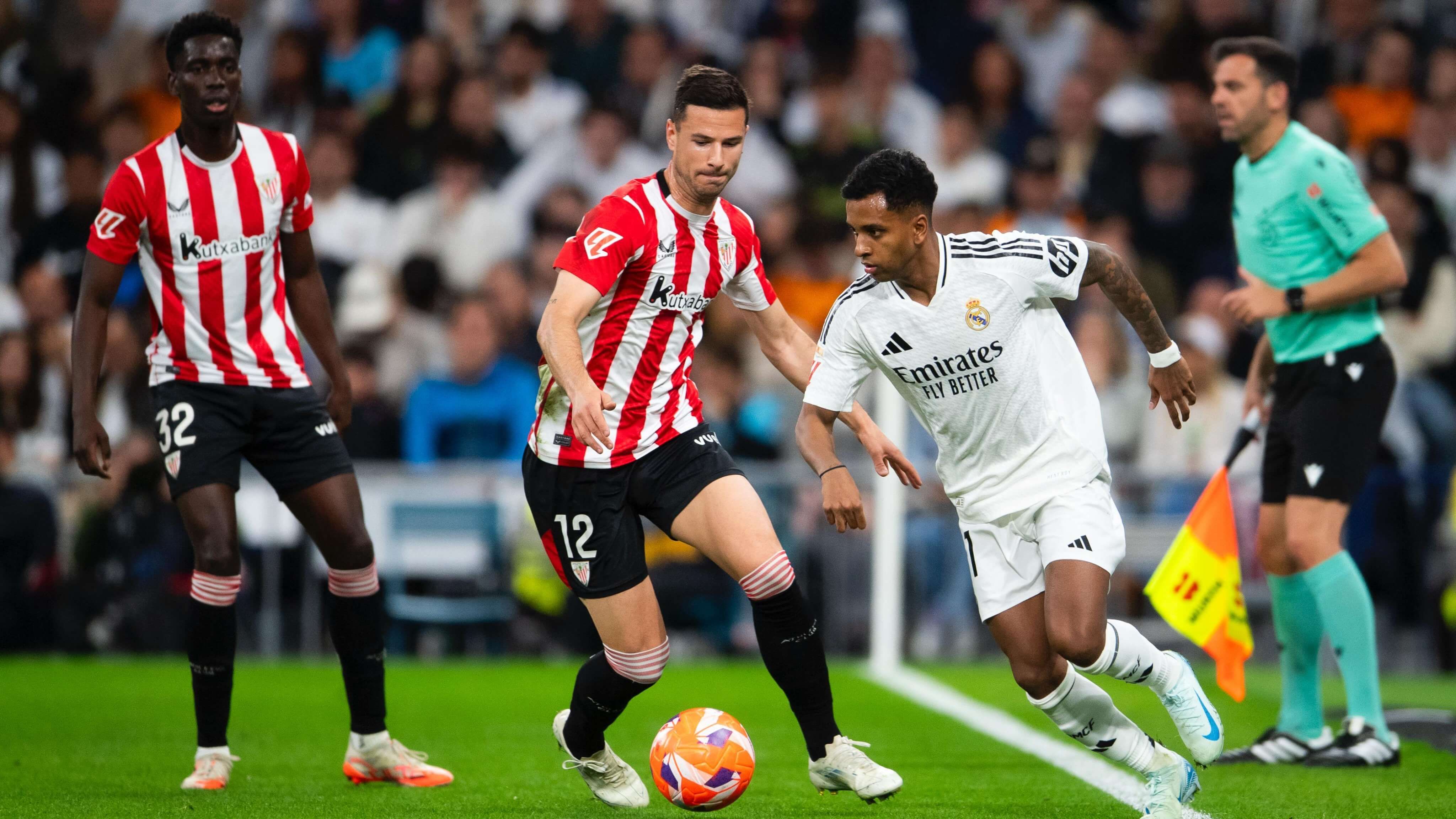  Rodrigo y Gorka Guruzeta, en un partido ante el Real Madrid en el Bernabéu.