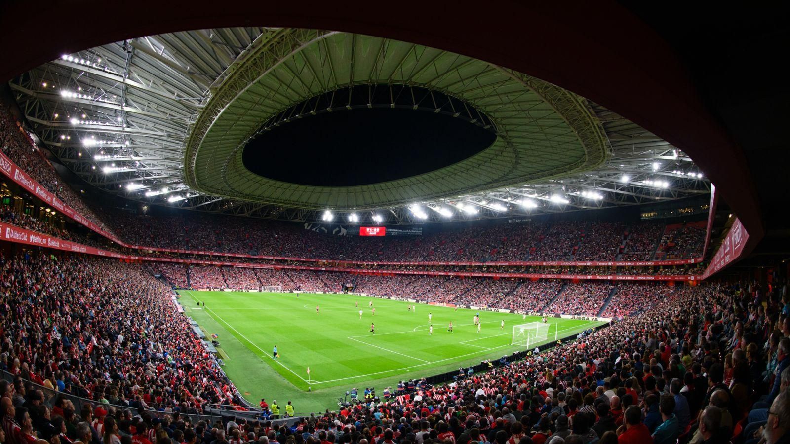  Ambiente en San Mamés en un partido ante el Valencia.