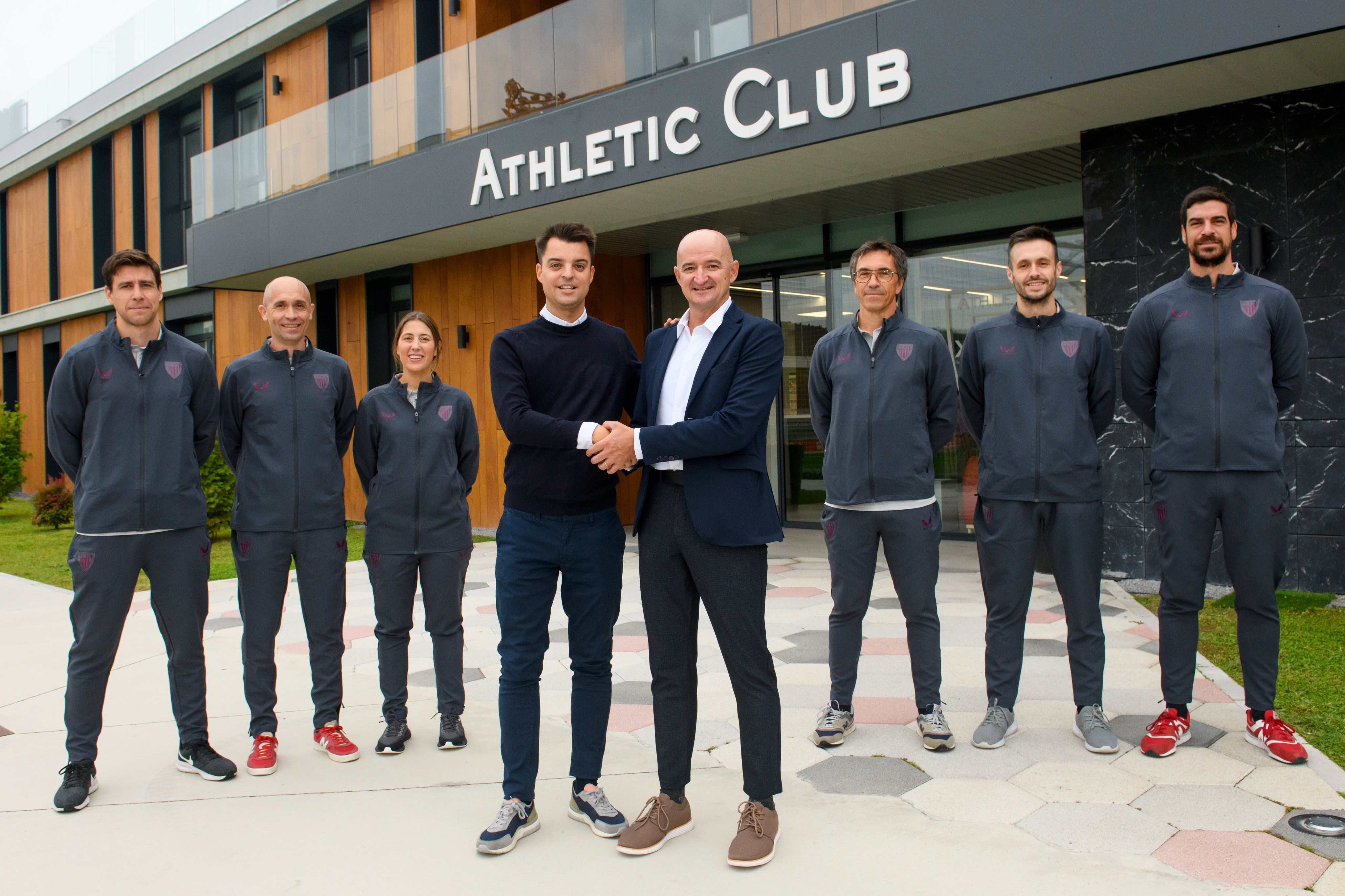  Iñigo San Millán, director de Alto Rendimiento del Athletic Club, ya trabaja en Lezama con su equipo de colaboradores.
