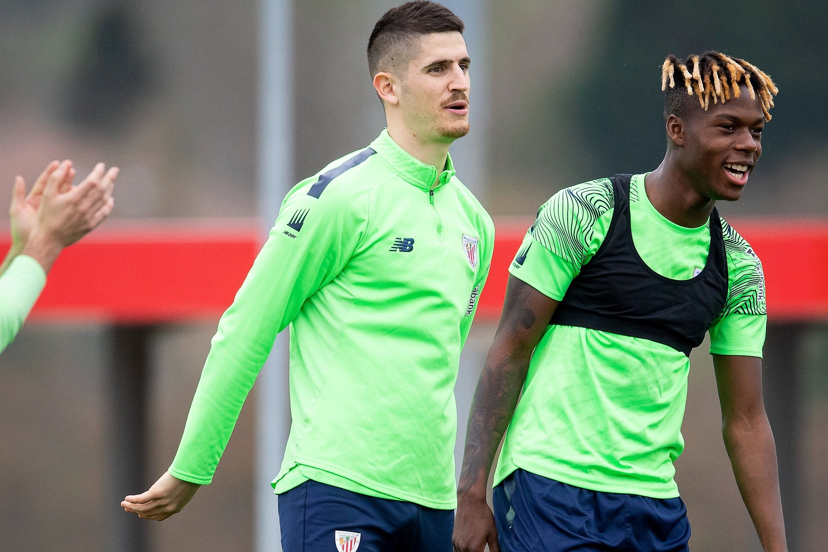  Oihan Sancet y Nico Williams, juntos en Lezama.