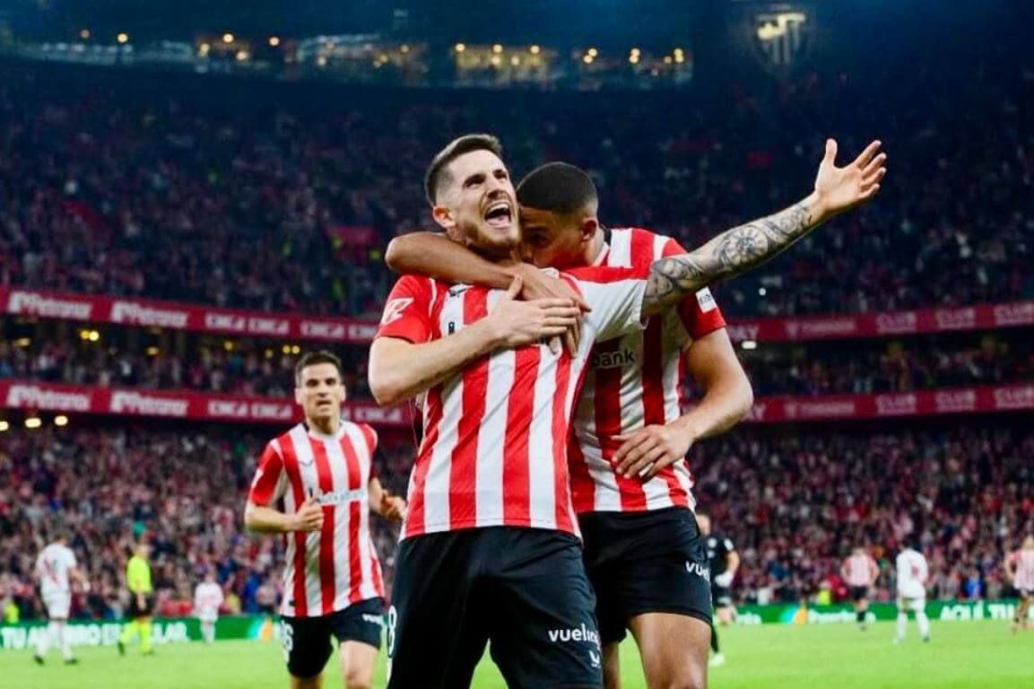  Celebración de Oihan Sancet y Maroan ante el Rayo en San Mamés (Foto. Athletic Club).