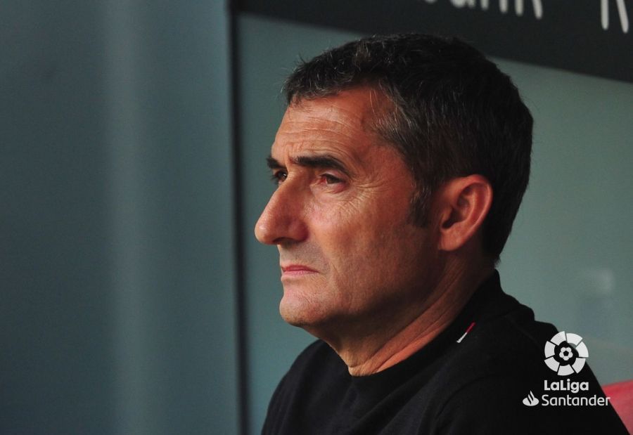  Ernesto Valverde, durante el partido ante el RC Celta en San Mamés.