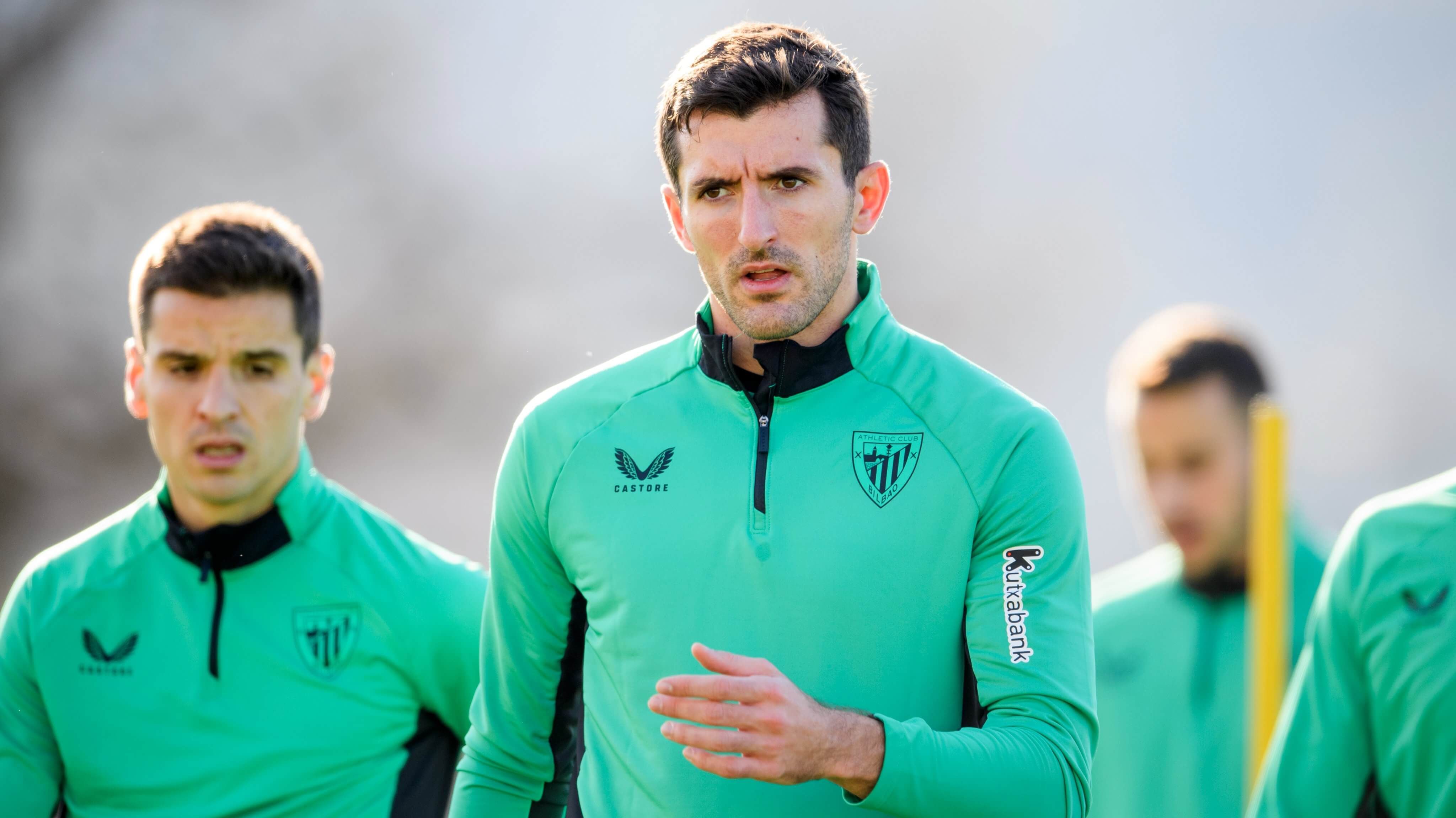  El central Dani Vivian encabeza el trabajo del equipo rojiblanco en Lezama.