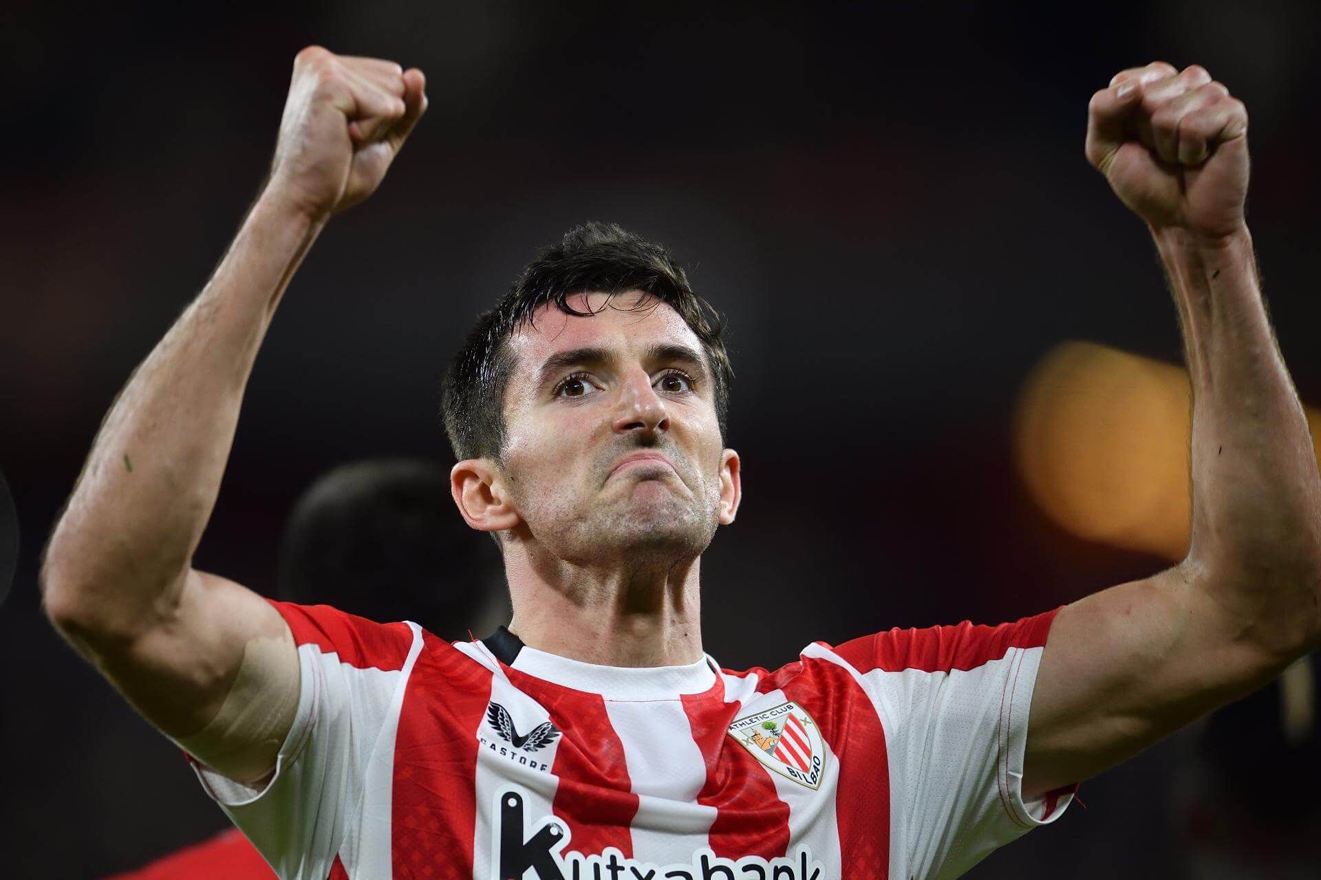  Dani Vivian, el mejor ante el Villareal CF festeja un gol.