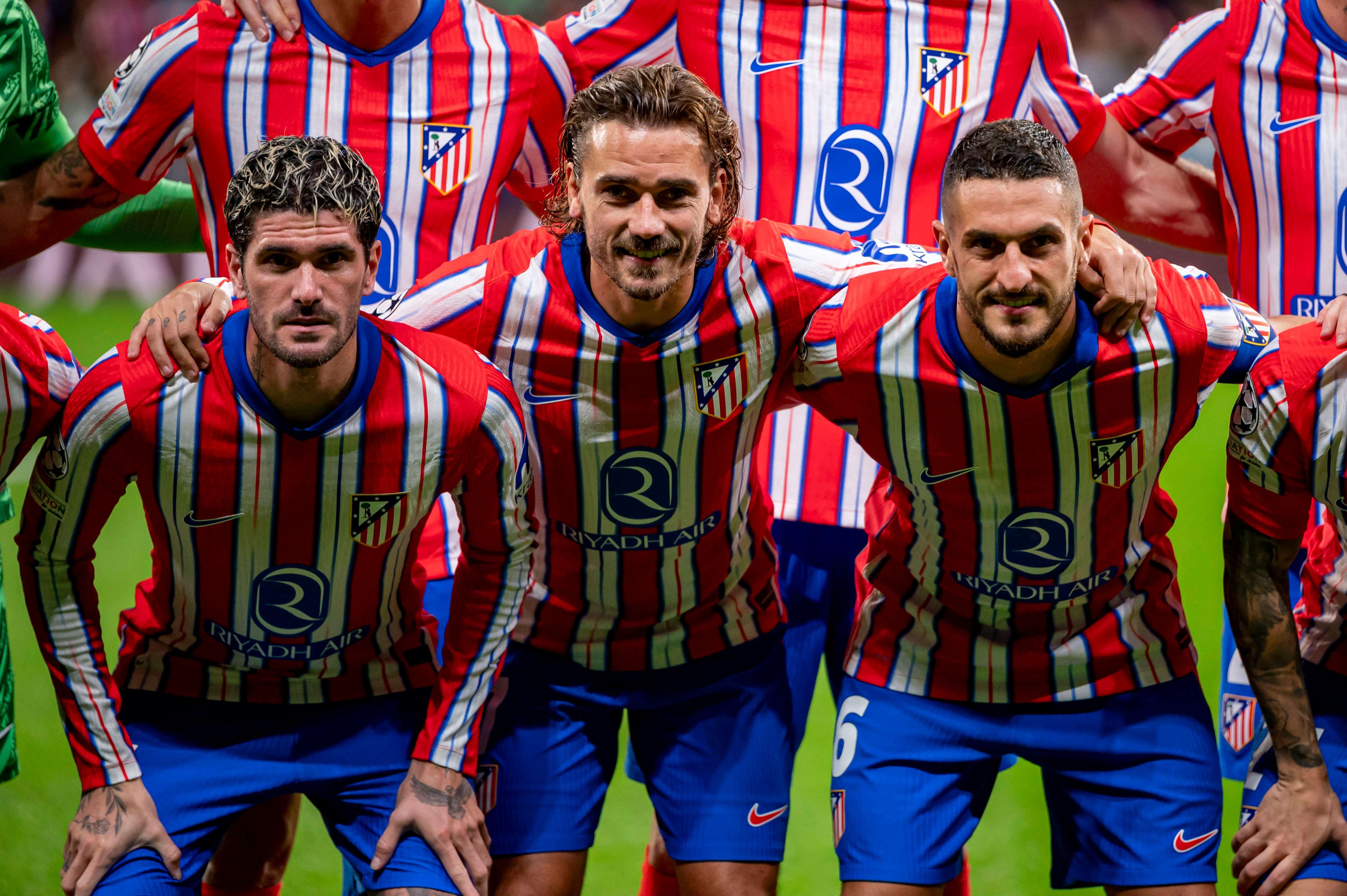  Griezmann y Koke en la alineación del Atlético de Madrid (Cordon Press)