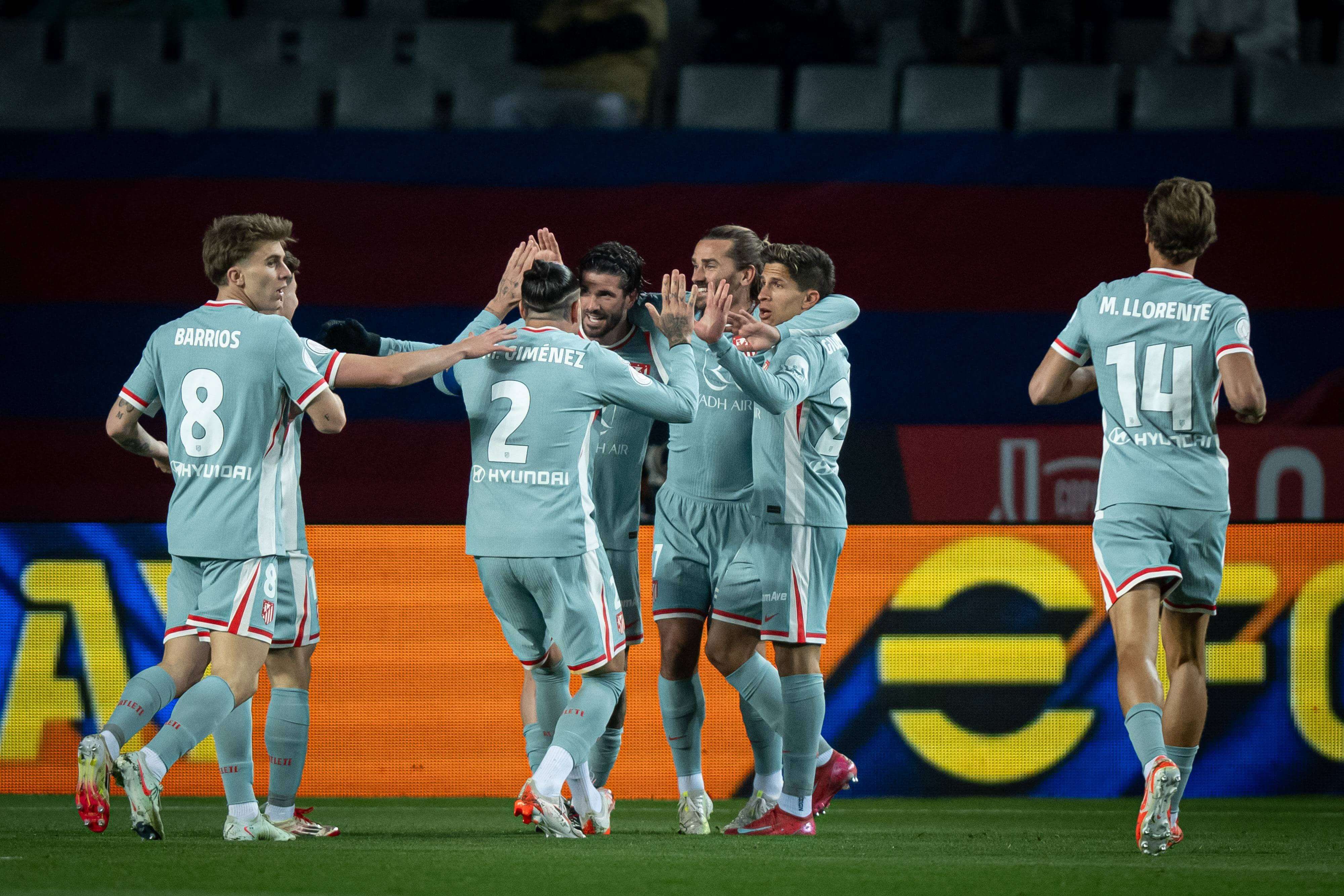  El Atlético de Madrid celebra un gol en Montjuic (Cordon Press)