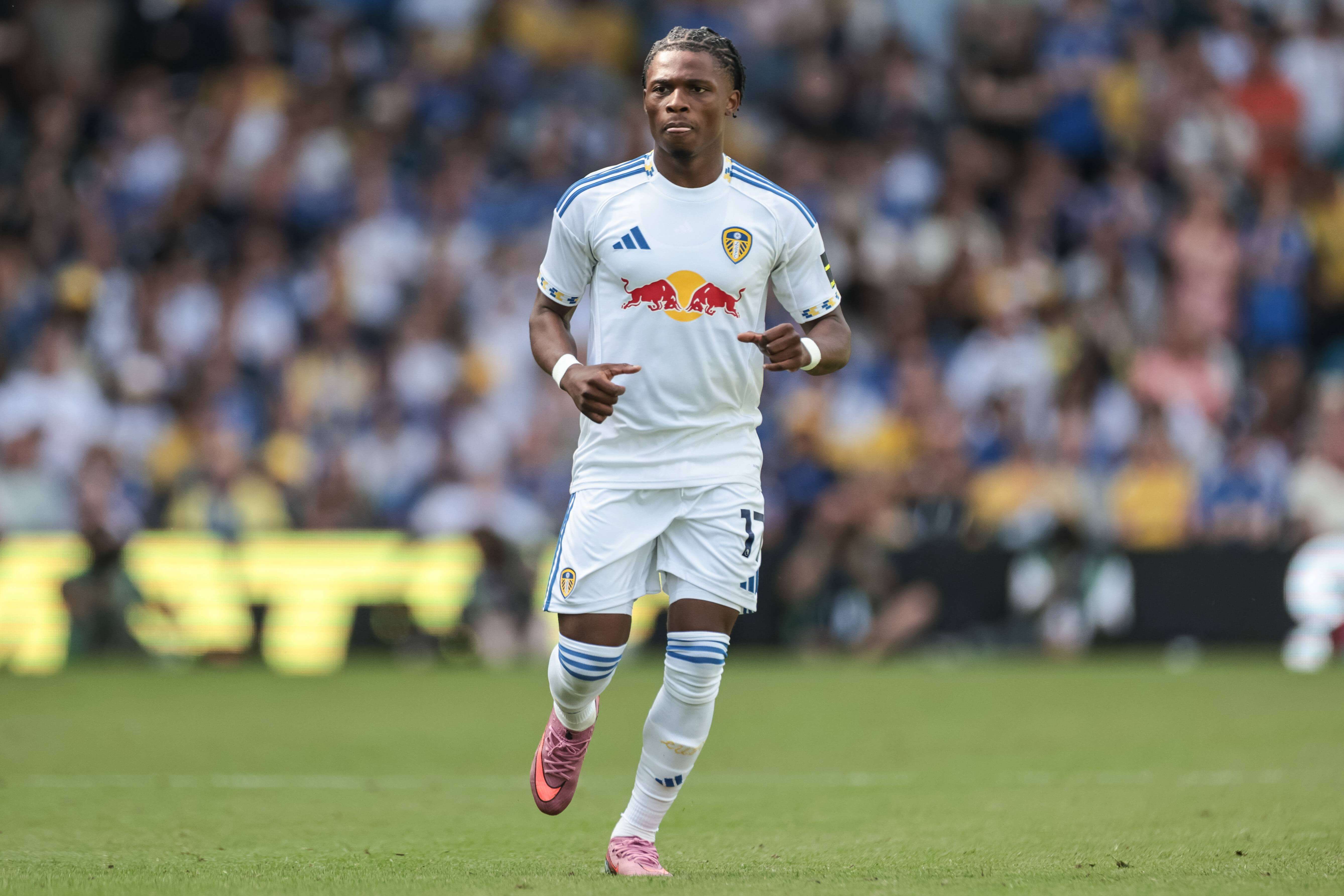  Ramazani, en un partido del Leeds (FOTO: Cordón Press).