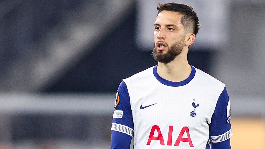  Rodrigo Bentancur, en un partido de la Europa League (Cordon Press)