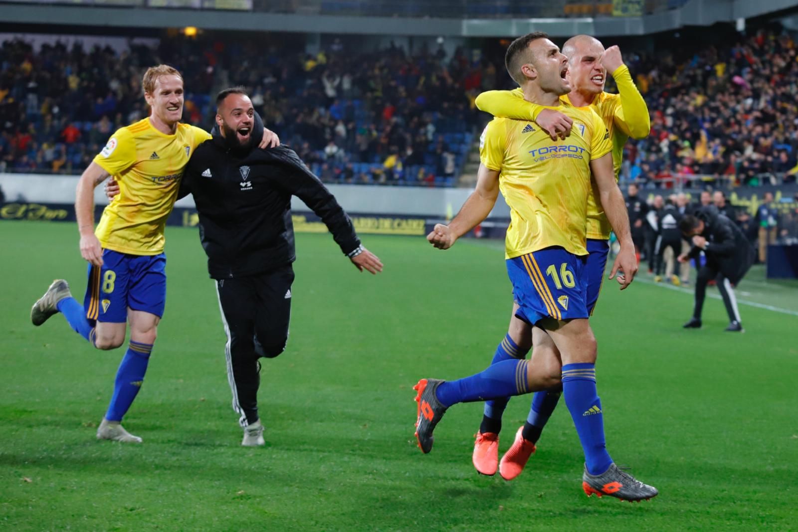 Cala celebra su gol ante el Racing.
