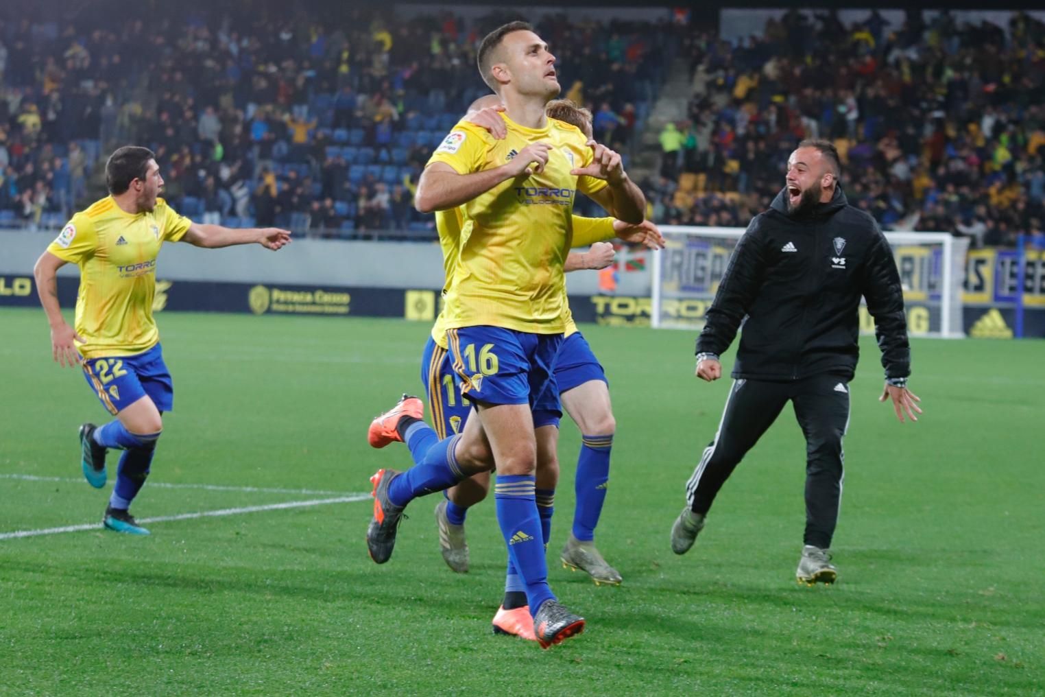 Cala celebra su gol ante el Racing.