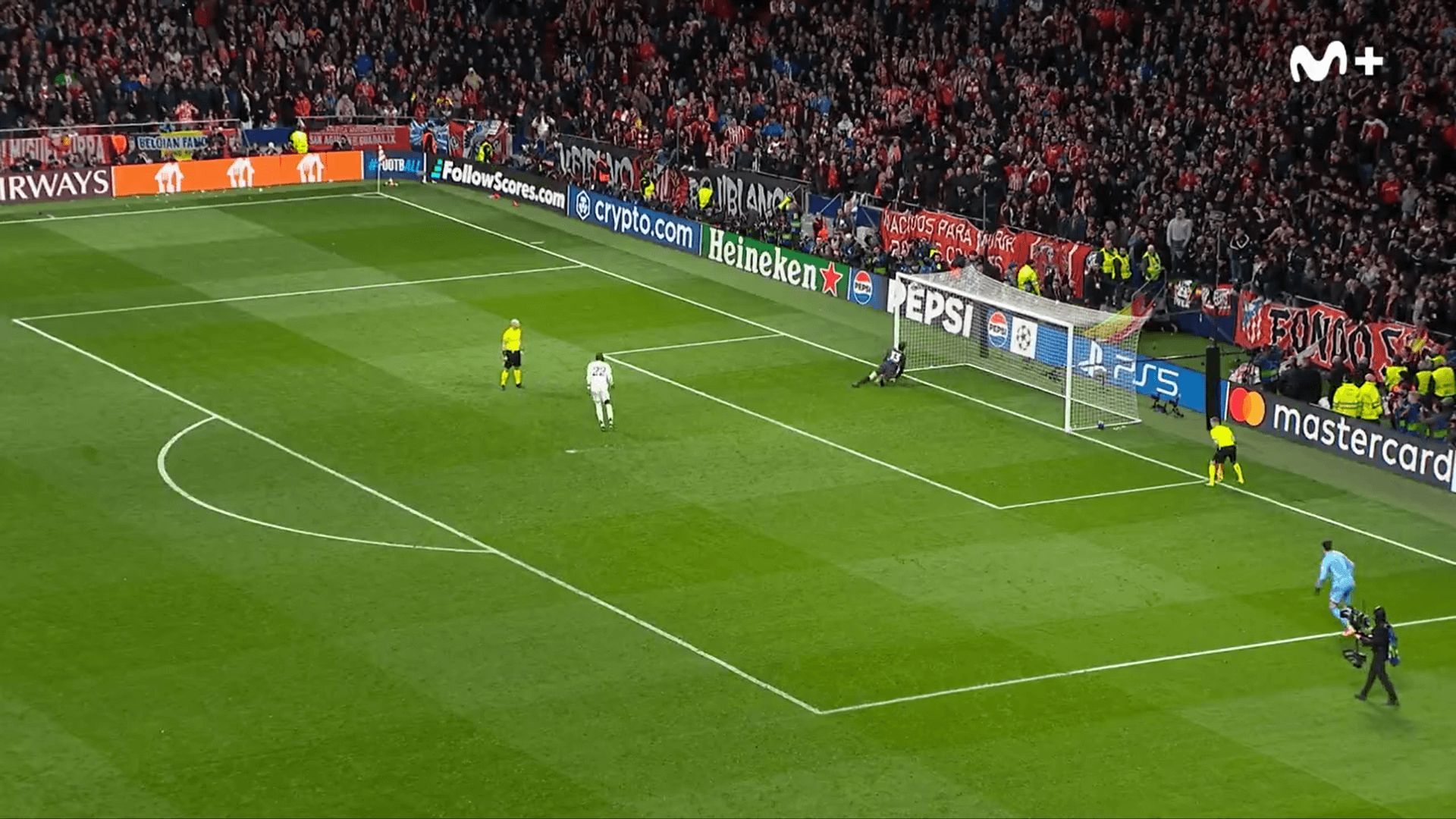  Lanzamiento de Rüdiger en el Atlético-Real Madrid.