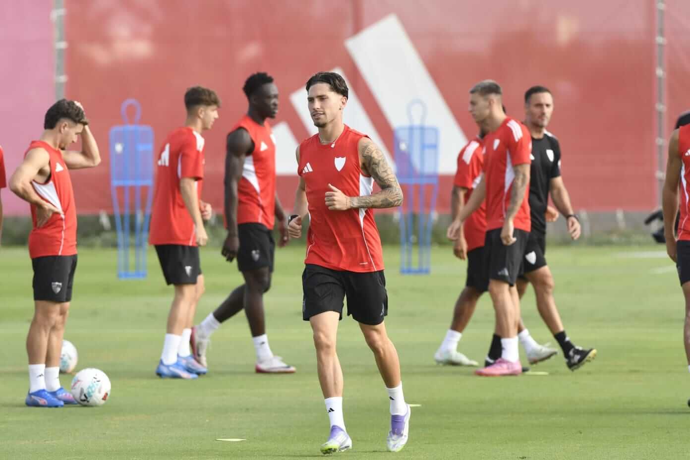 José Ángel Carmona, en el entrenamiento de este viernes (Foto: Kiko Hurtado).