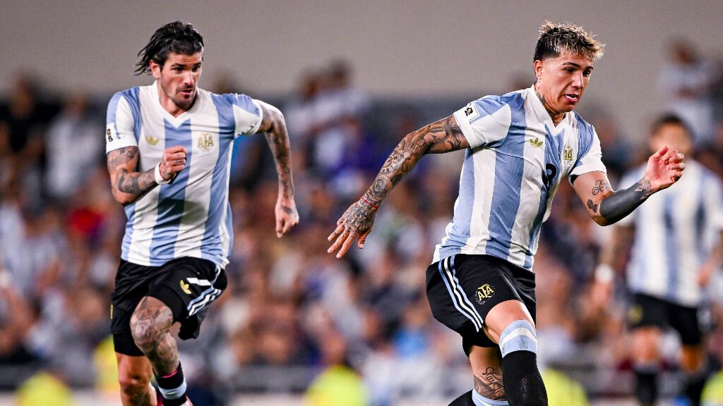  Enzo Fernández y Rodrigo de Paul ante Brasil (Fuente: Cordon Press)