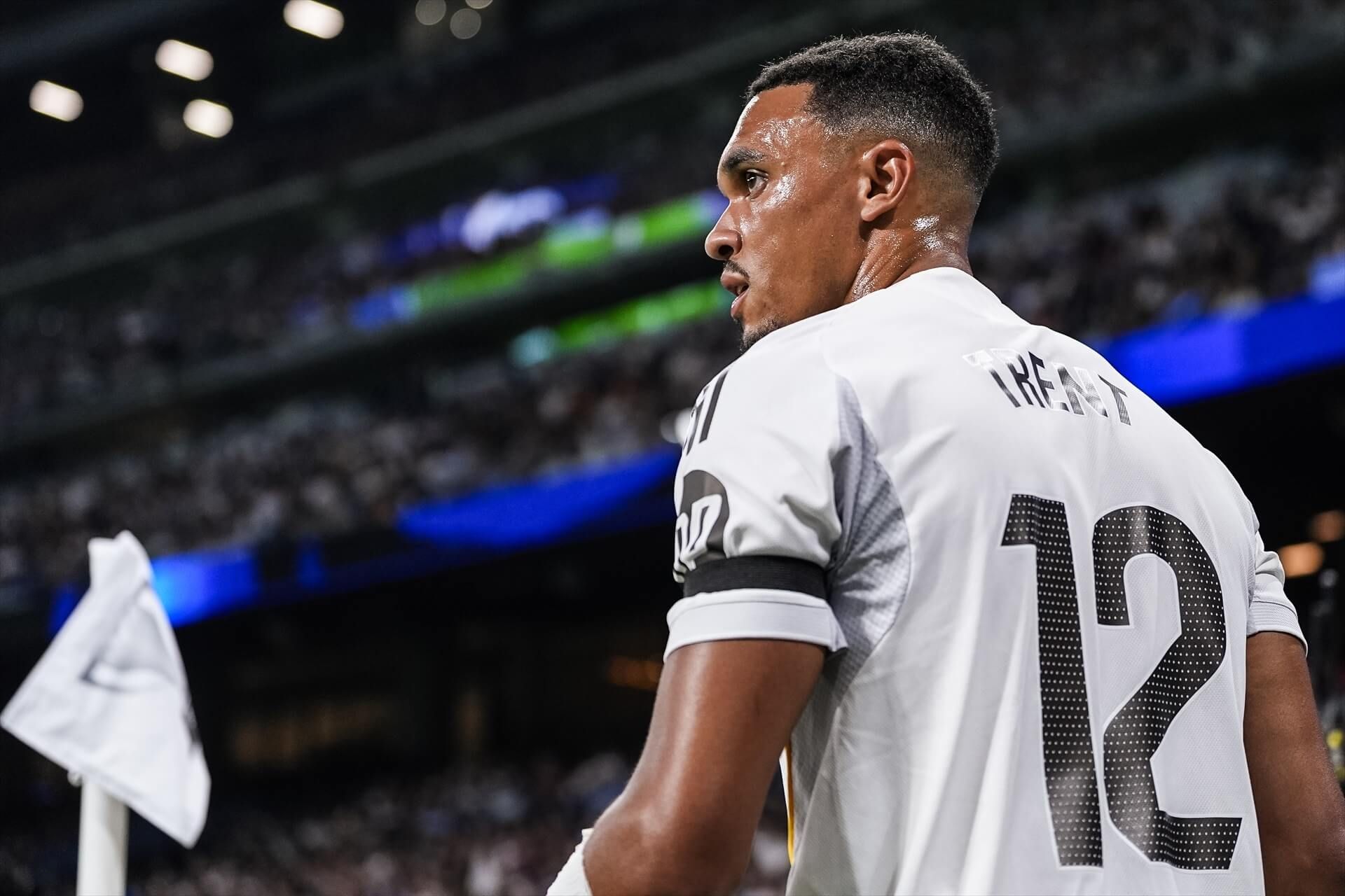  Trent Alexande-Arnold en el Santiago Bernabéu