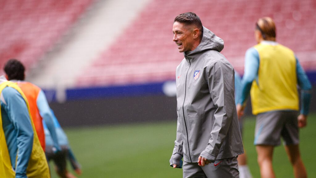  Fernando Torres en el entrenamiento del Atlético B (Fuente: @AtletiAcademia)
