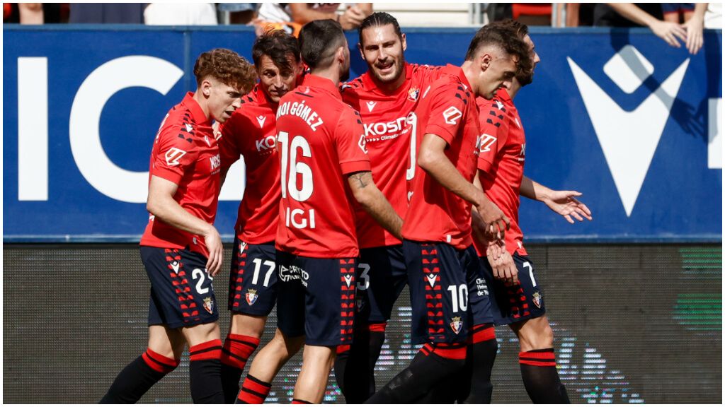  El gol de Budimir. (EFE)