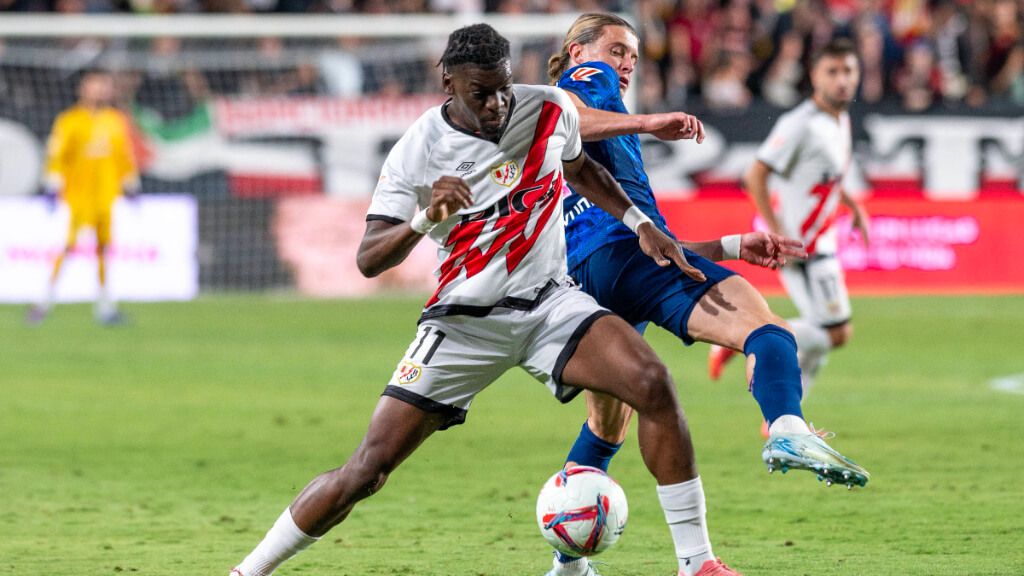  Gallagher y Nteka en el Rayo - Atleti (Cordon Press)