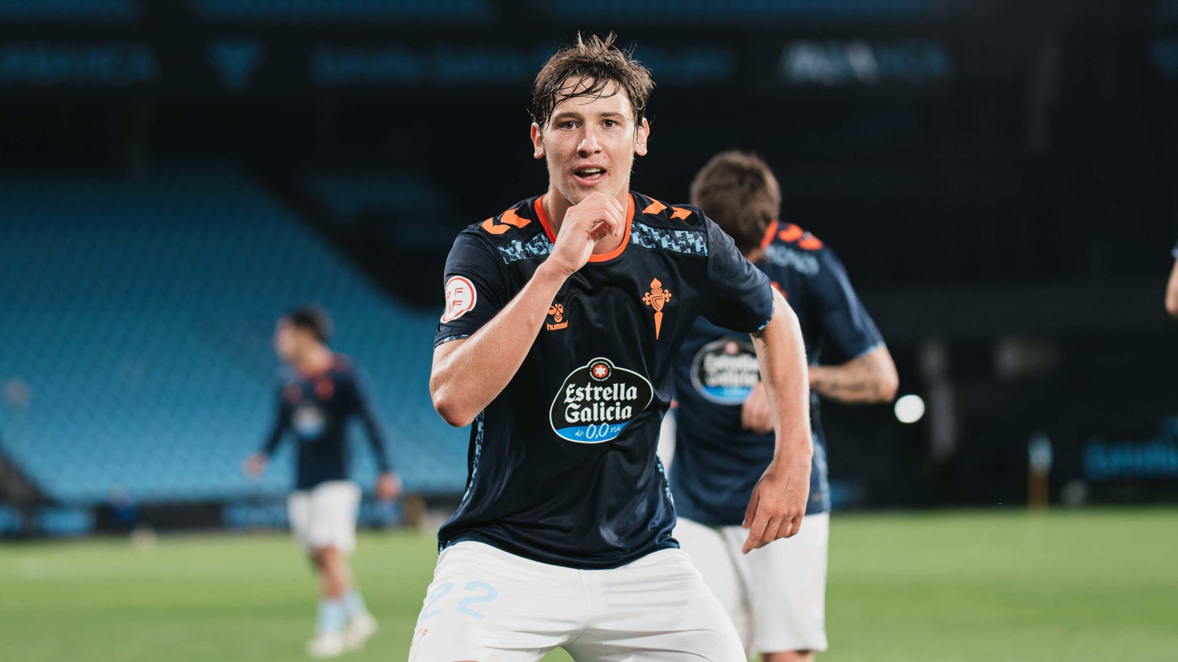  Fer López tras marcar ante la Gimnástica Segoviana.