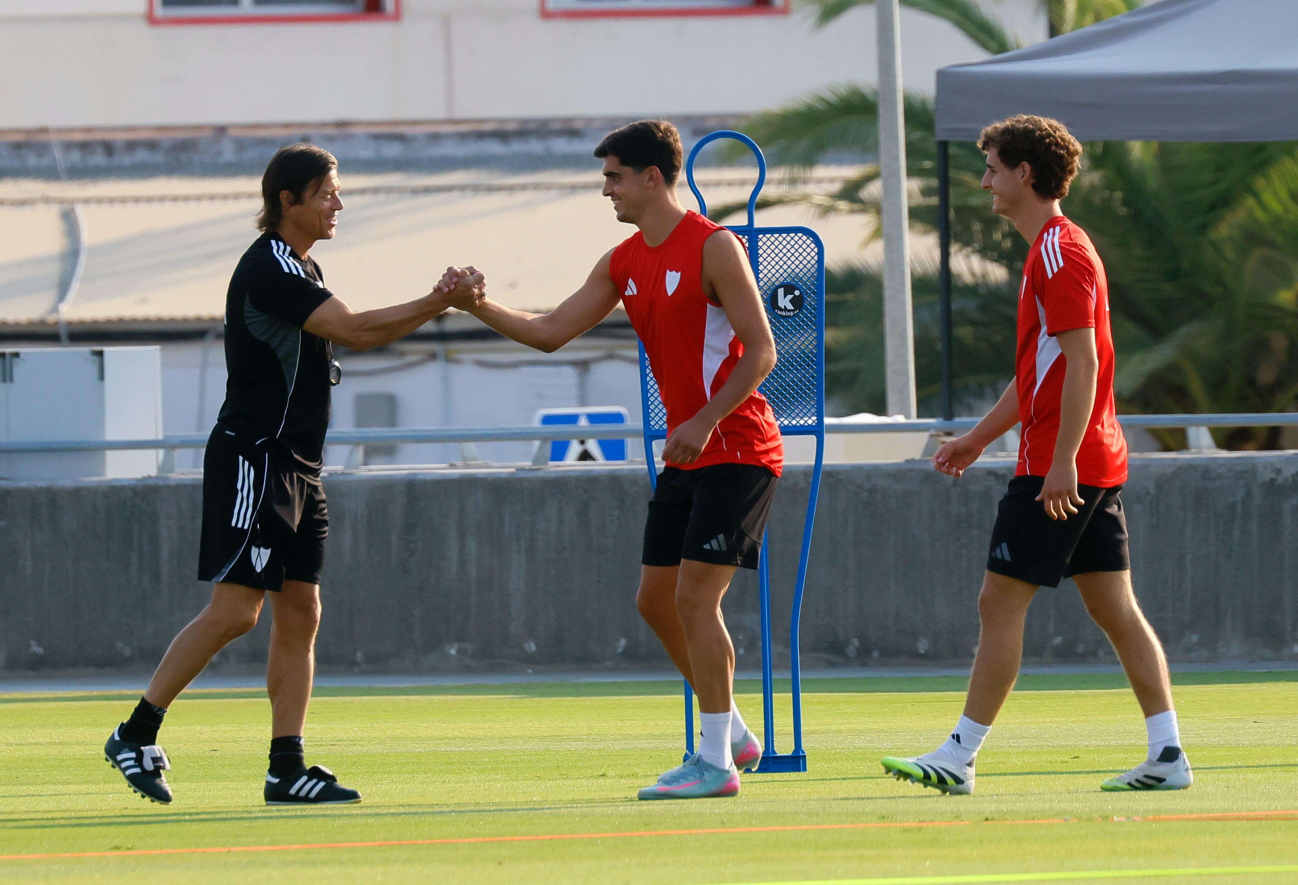 Juanlu y Almeyda, en el entrenamiento de este jueves.